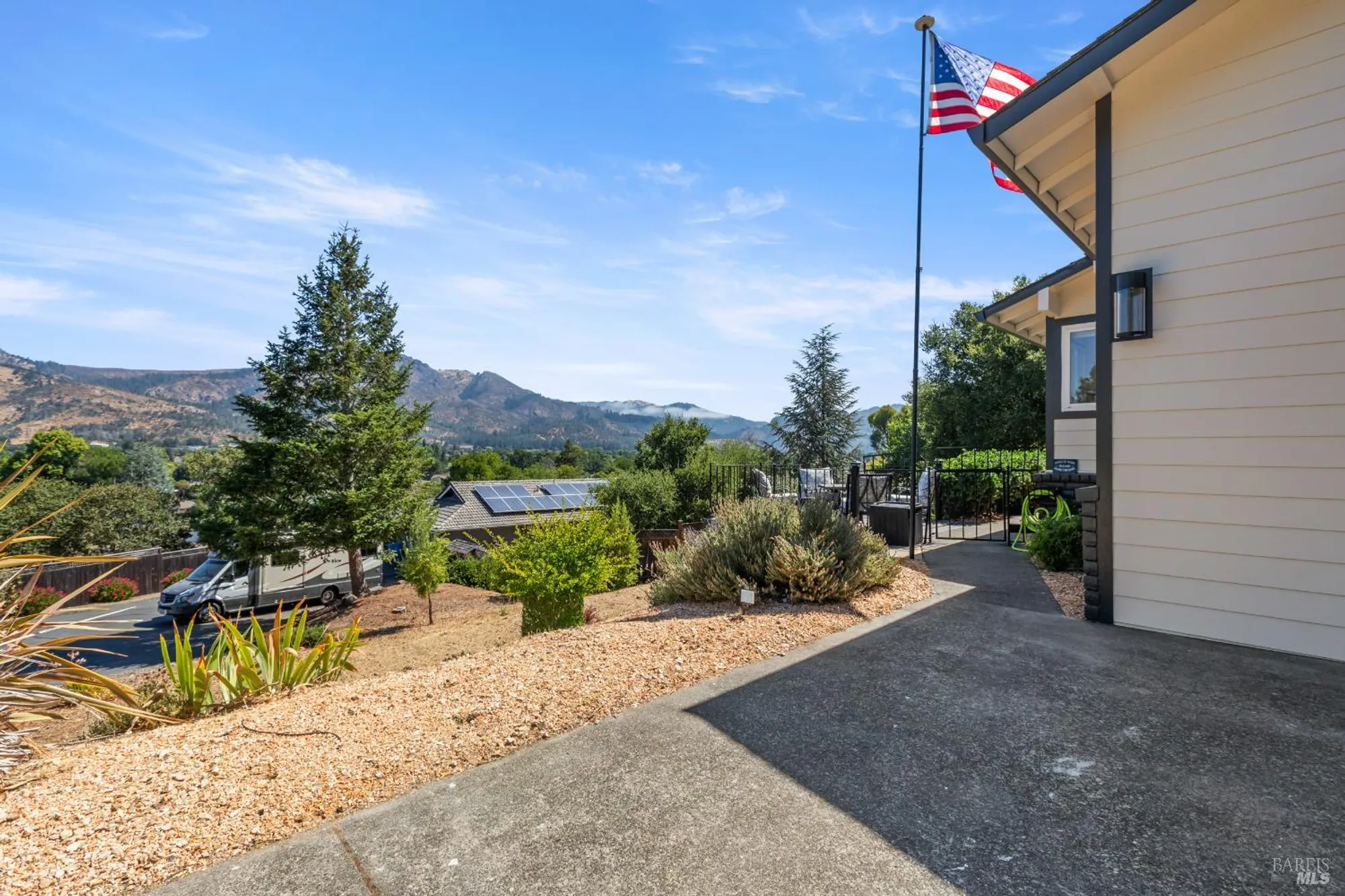 Property Slideshow image 5 of 47 | 410 oak mesa ct, Santa Rosa, CA, 95409