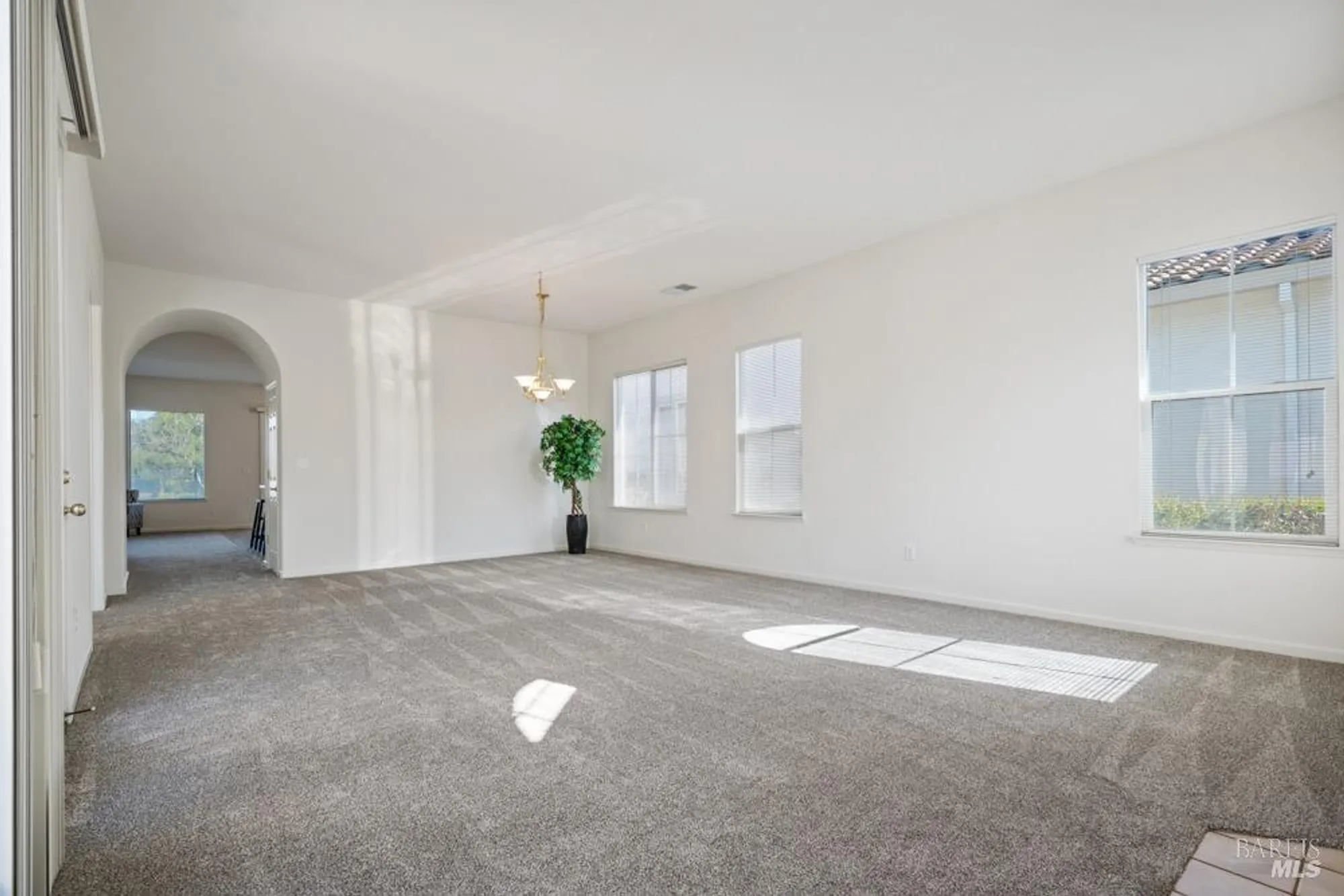 Property Slideshow image 8 of 70 | 344 forest highland dr, Rio Vista, CA, 94571