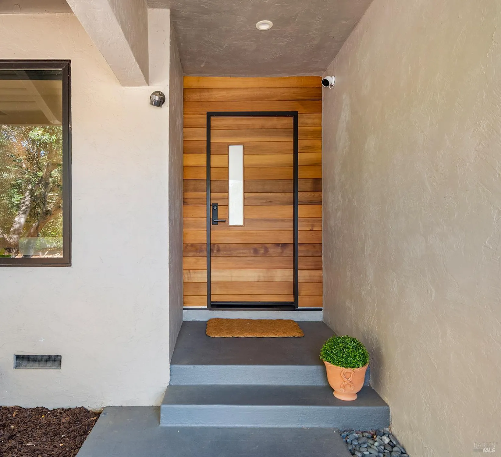 Property Slideshow image 31 of 36 | 1306 pinon dr, Healdsburg, CA, 95448