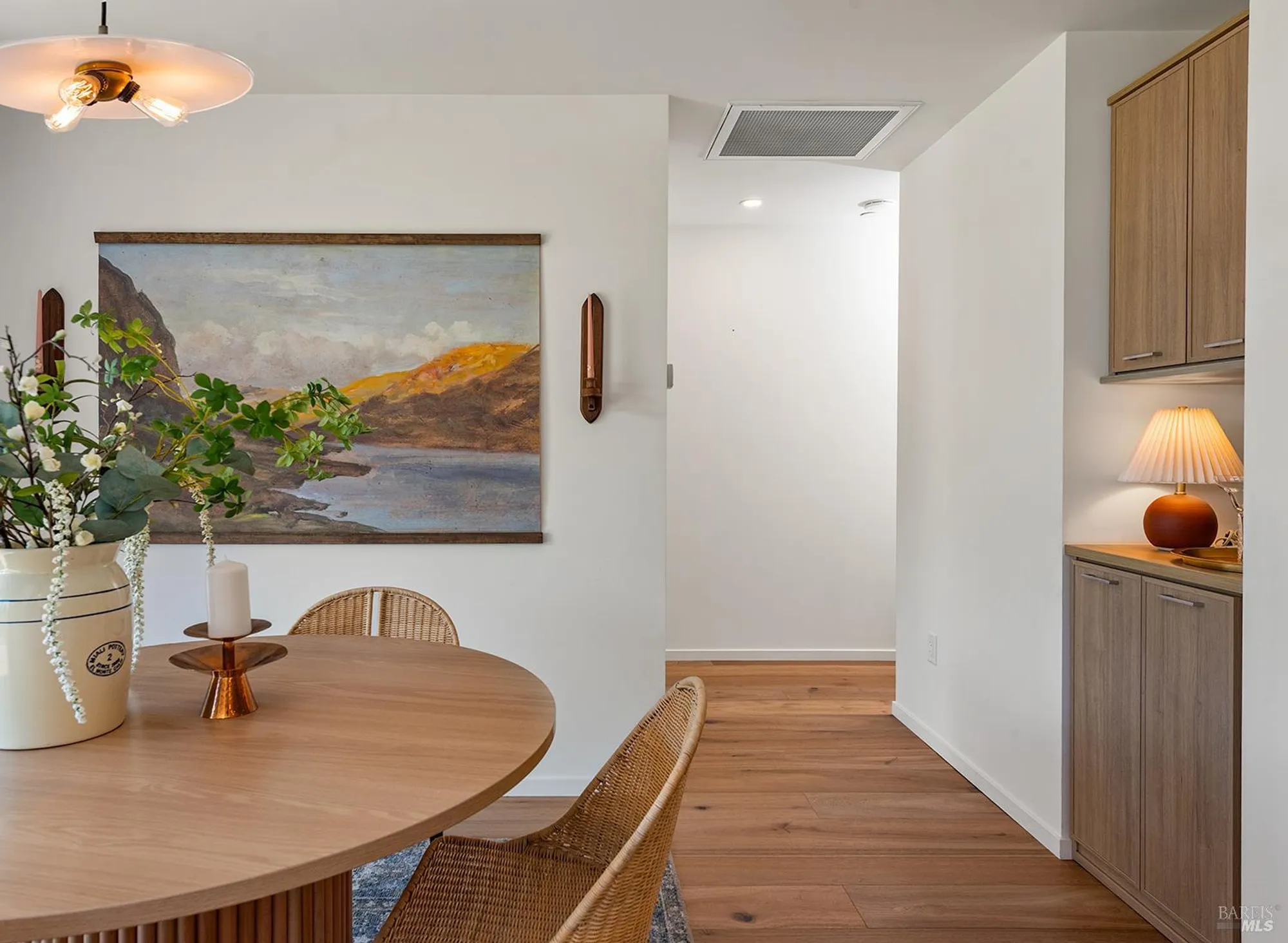 Property Slideshow image 11 of 36 | 1306 pinon dr, Healdsburg, CA, 95448