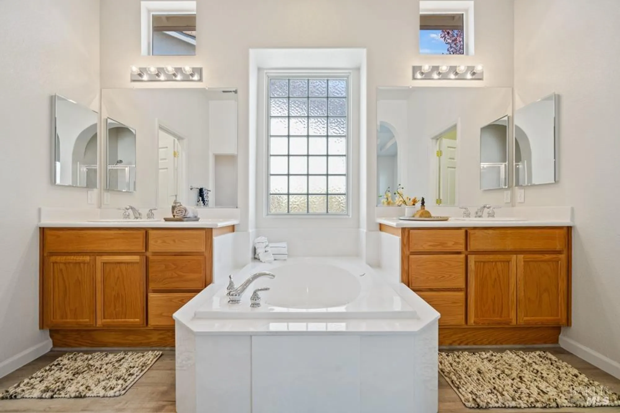 Property Slideshow image 28 of 70 | 344 forest highland dr, Rio Vista, CA, 94571