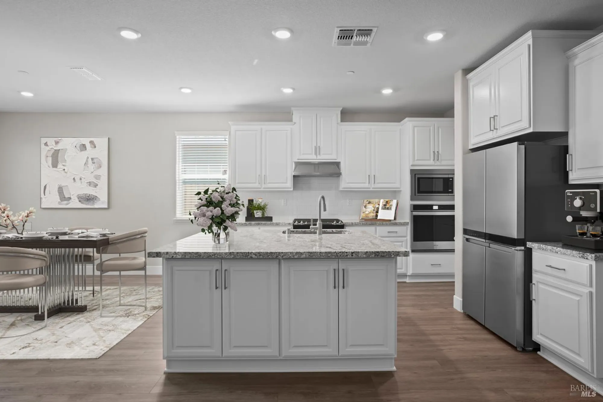 Property Slideshow image 9 of 27 | 2176 rustic oak ln, Rio Vista, CA, 94571