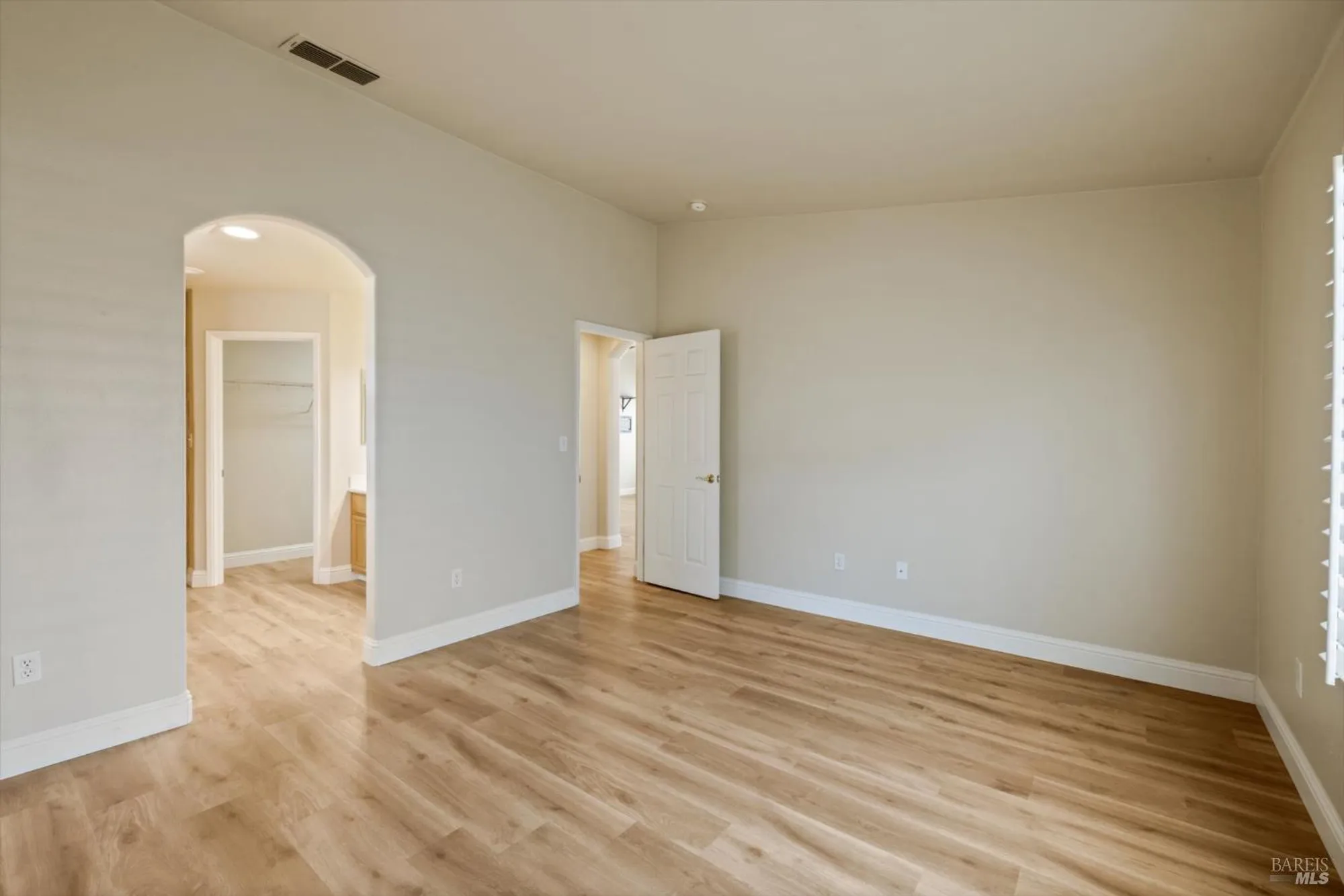 Property Slideshow image 20 of 44 | 528 birch ridge dr, Rio Vista, CA, 94571