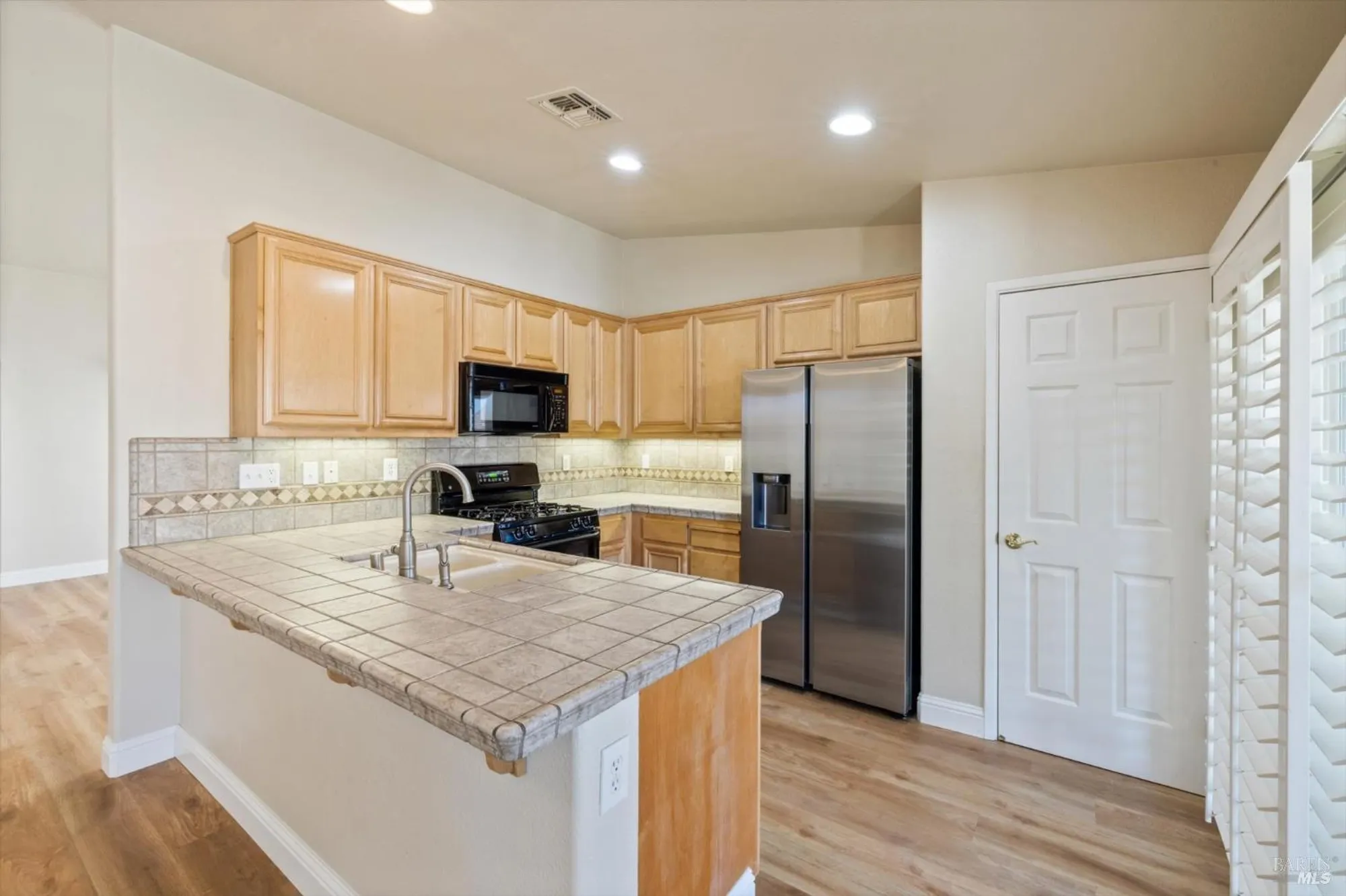 Property Slideshow image 27 of 44 | 528 birch ridge dr, Rio Vista, CA, 94571