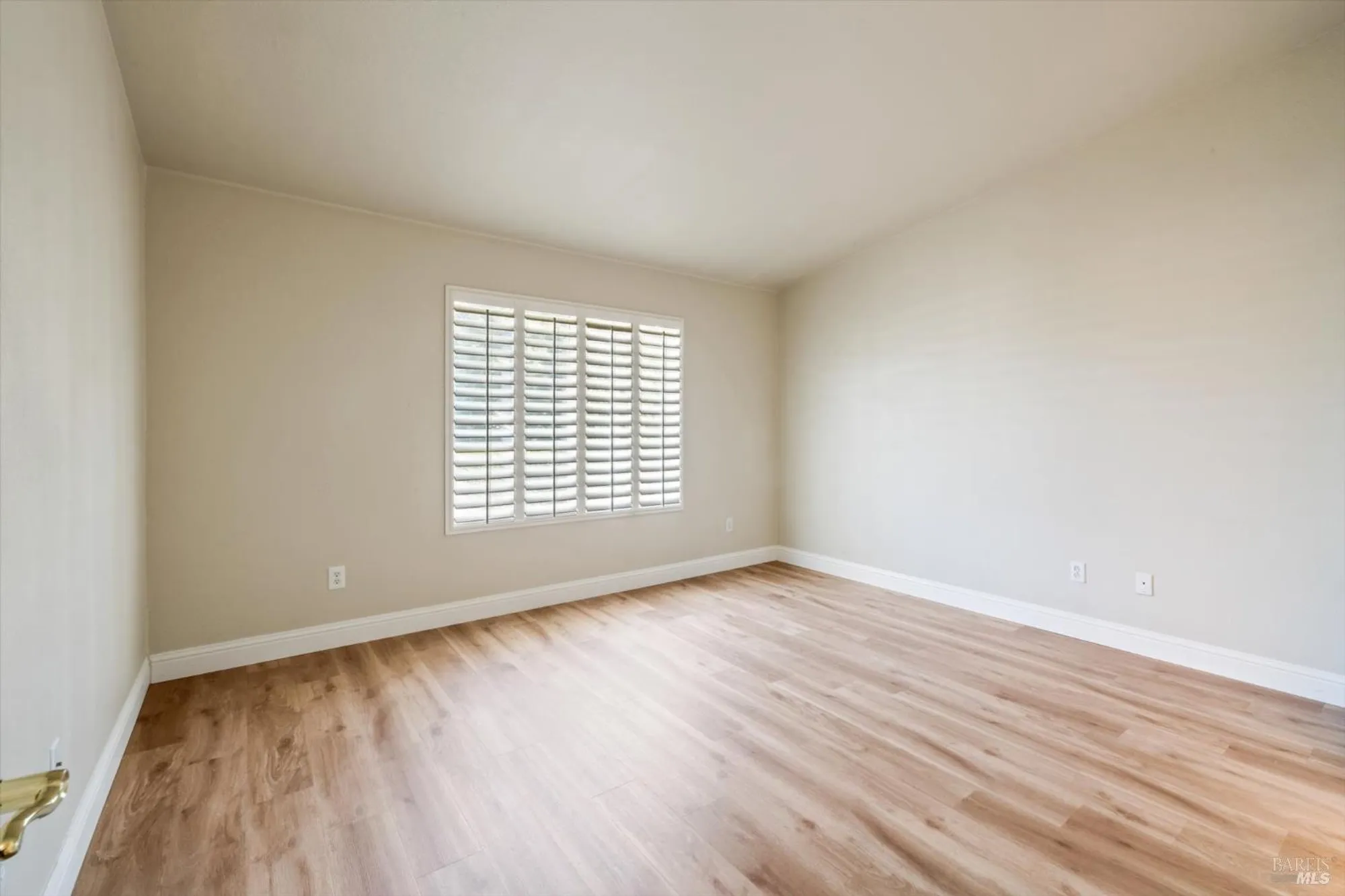 Property Slideshow image 18 of 44 | 528 birch ridge dr, Rio Vista, CA, 94571