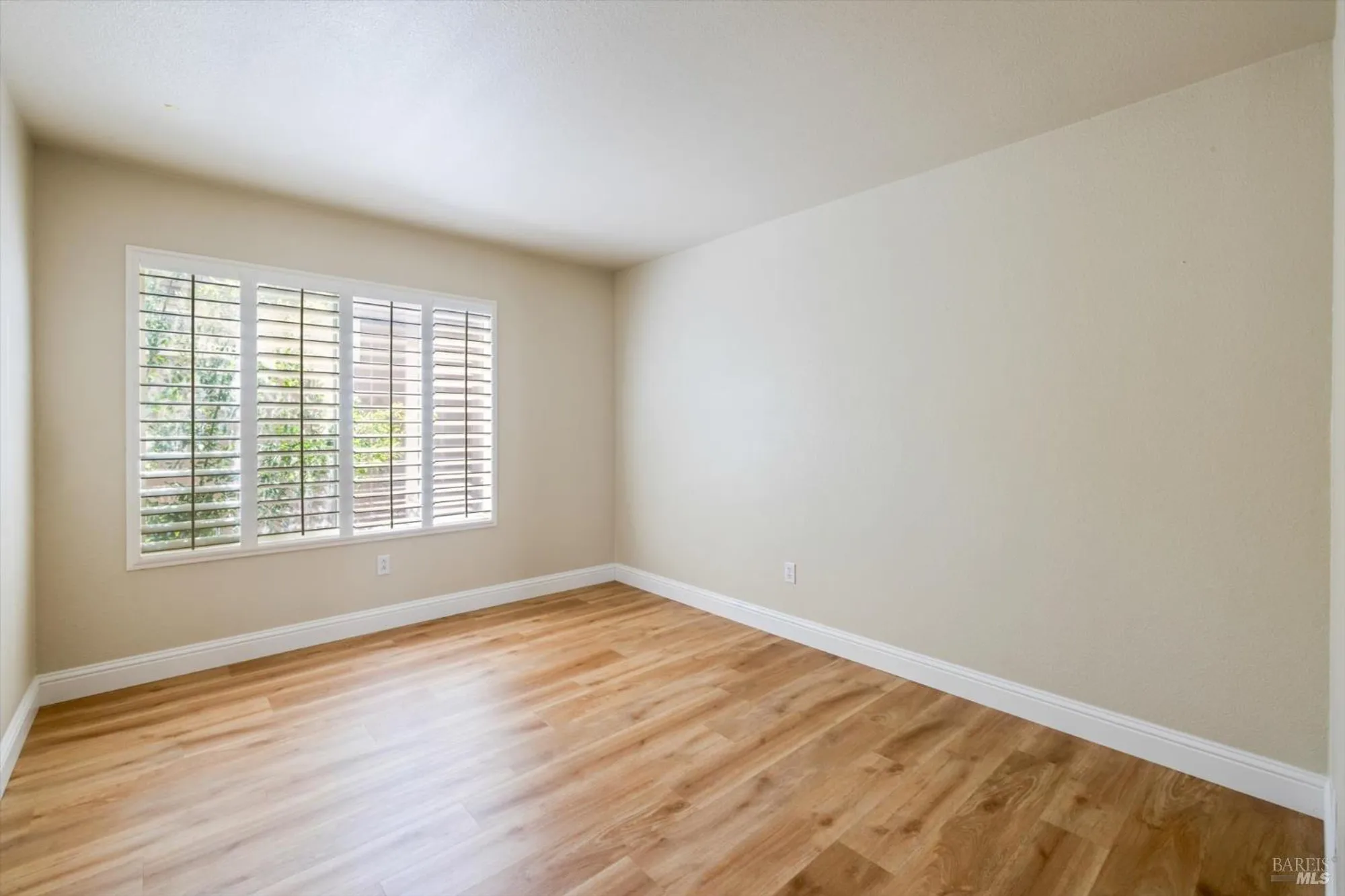 Property Slideshow image 14 of 44 | 528 birch ridge dr, Rio Vista, CA, 94571