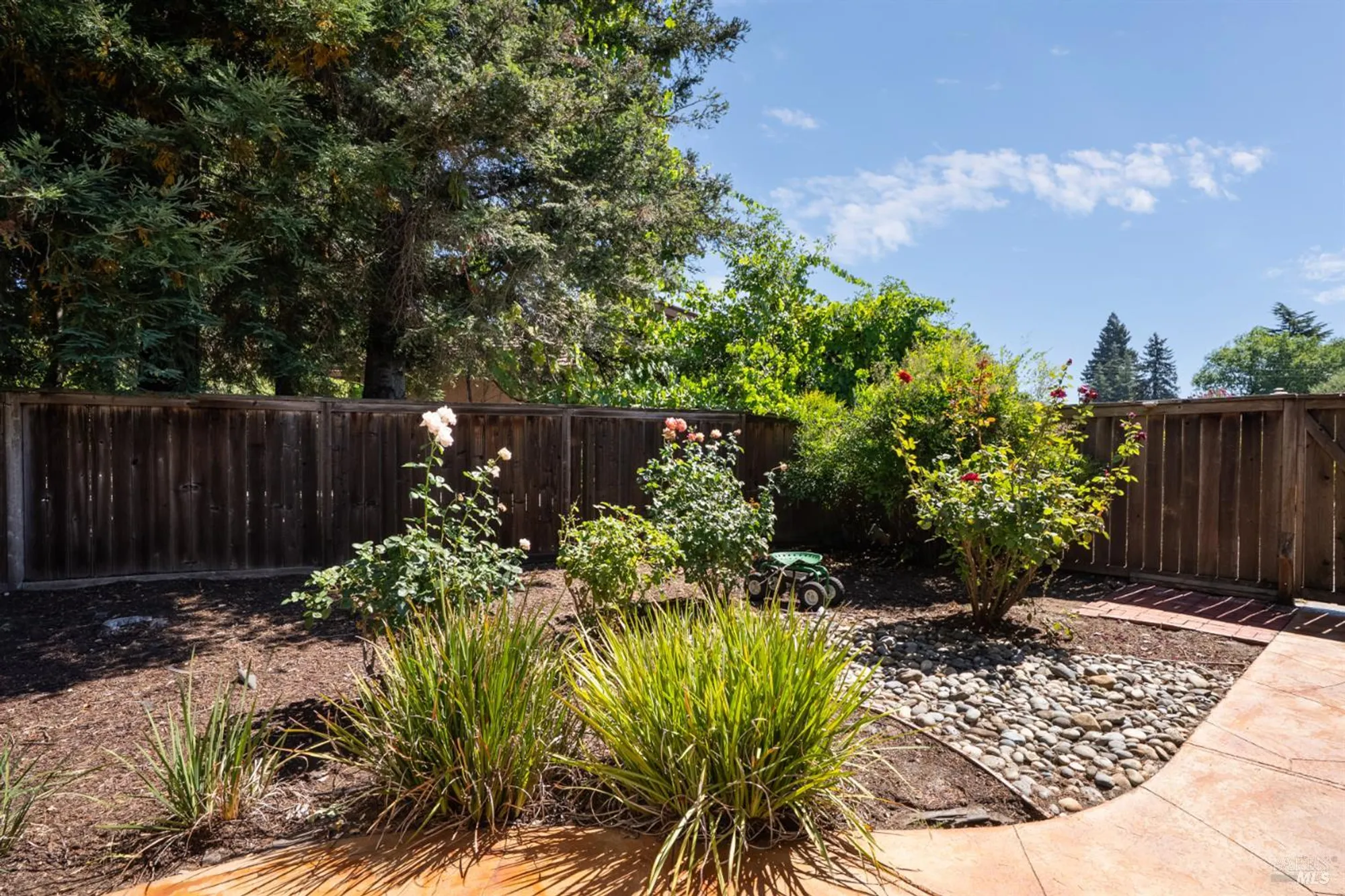 Property Slideshow image 27 of 34 | 7129 oak leaf dr, Santa Rosa, CA, 95409