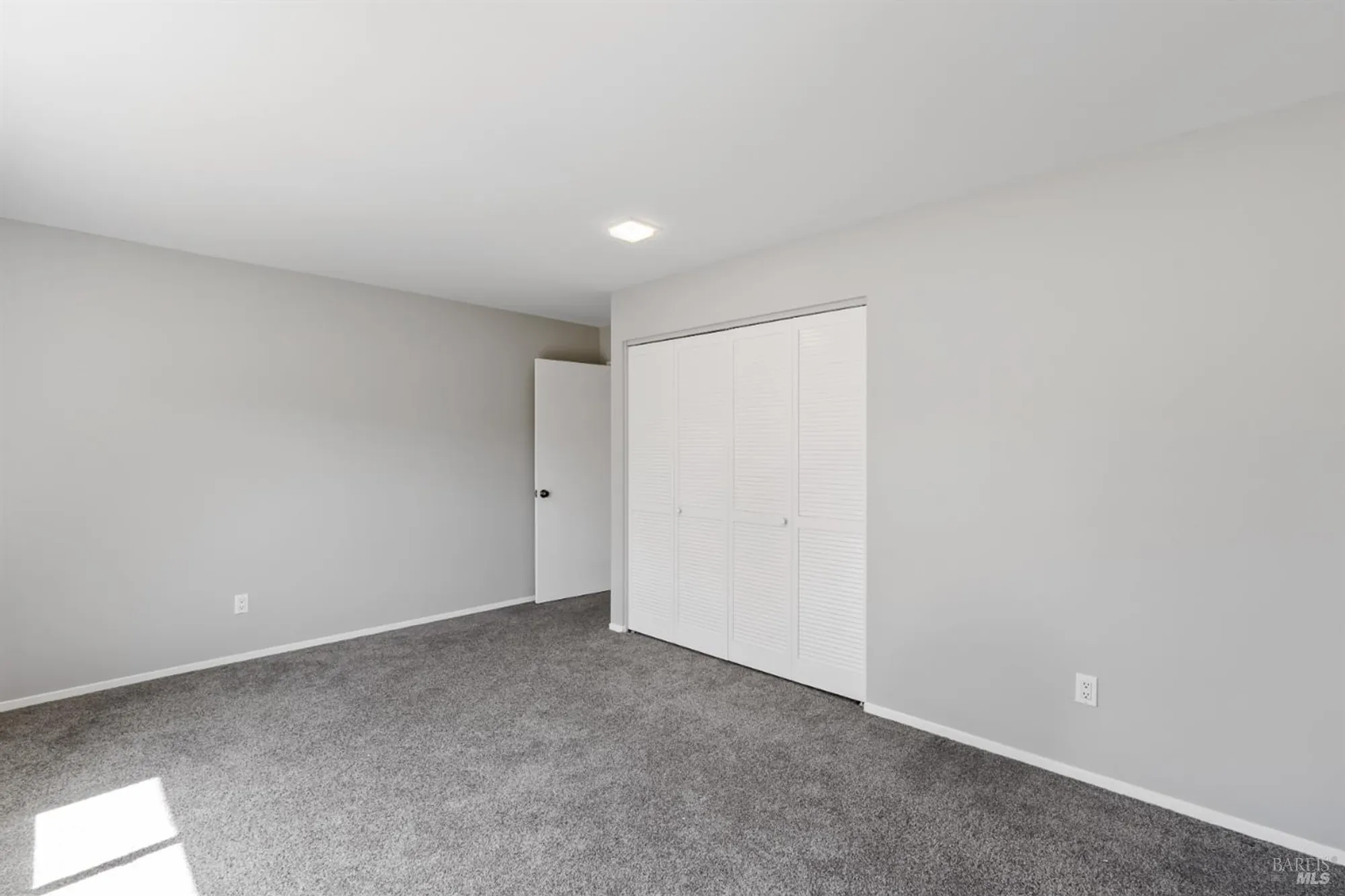 Property Slideshow image 21 of 34 | 7129 oak leaf dr, Santa Rosa, CA, 95409