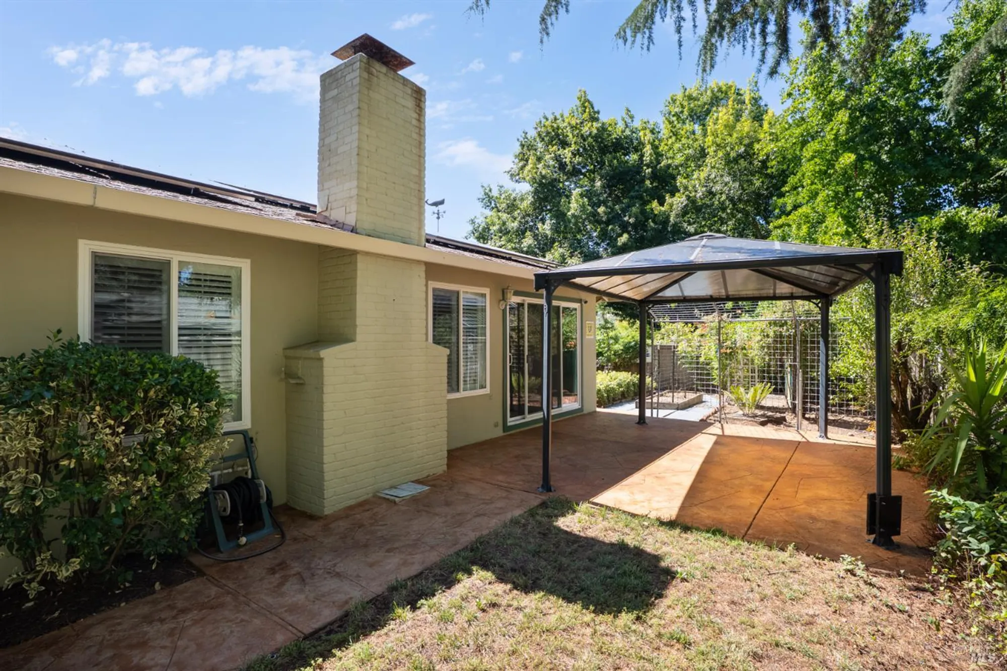 Property Slideshow image 25 of 34 | 7129 oak leaf dr, Santa Rosa, CA, 95409