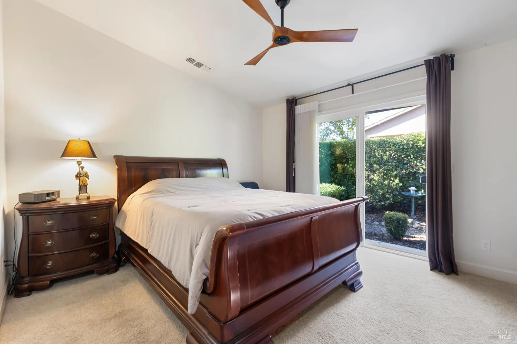 Property Slideshow image 13 of 27 | 319 birch ridge dr, Rio Vista, CA, 94571