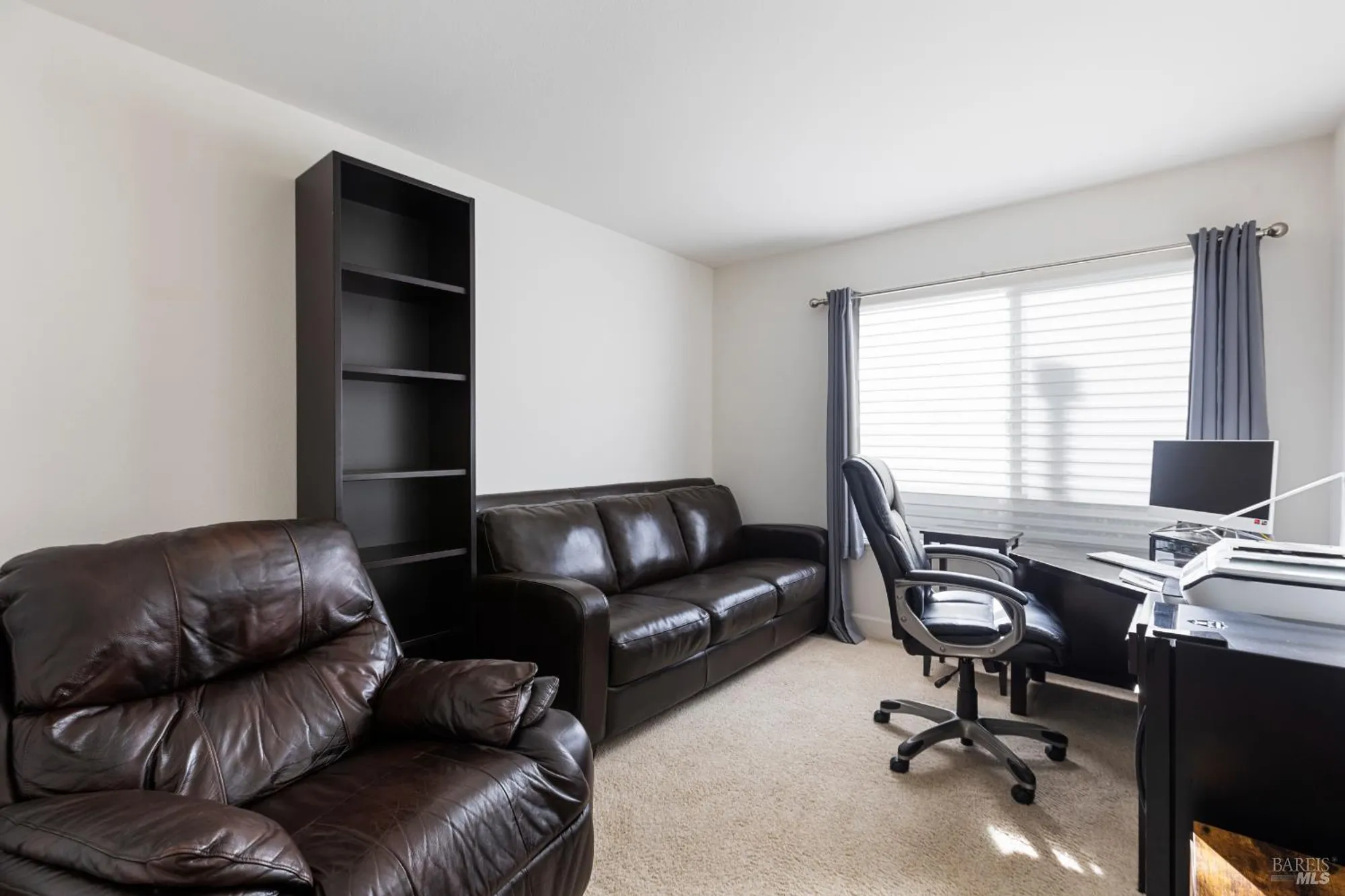 Property Slideshow image 21 of 27 | 319 birch ridge dr, Rio Vista, CA, 94571