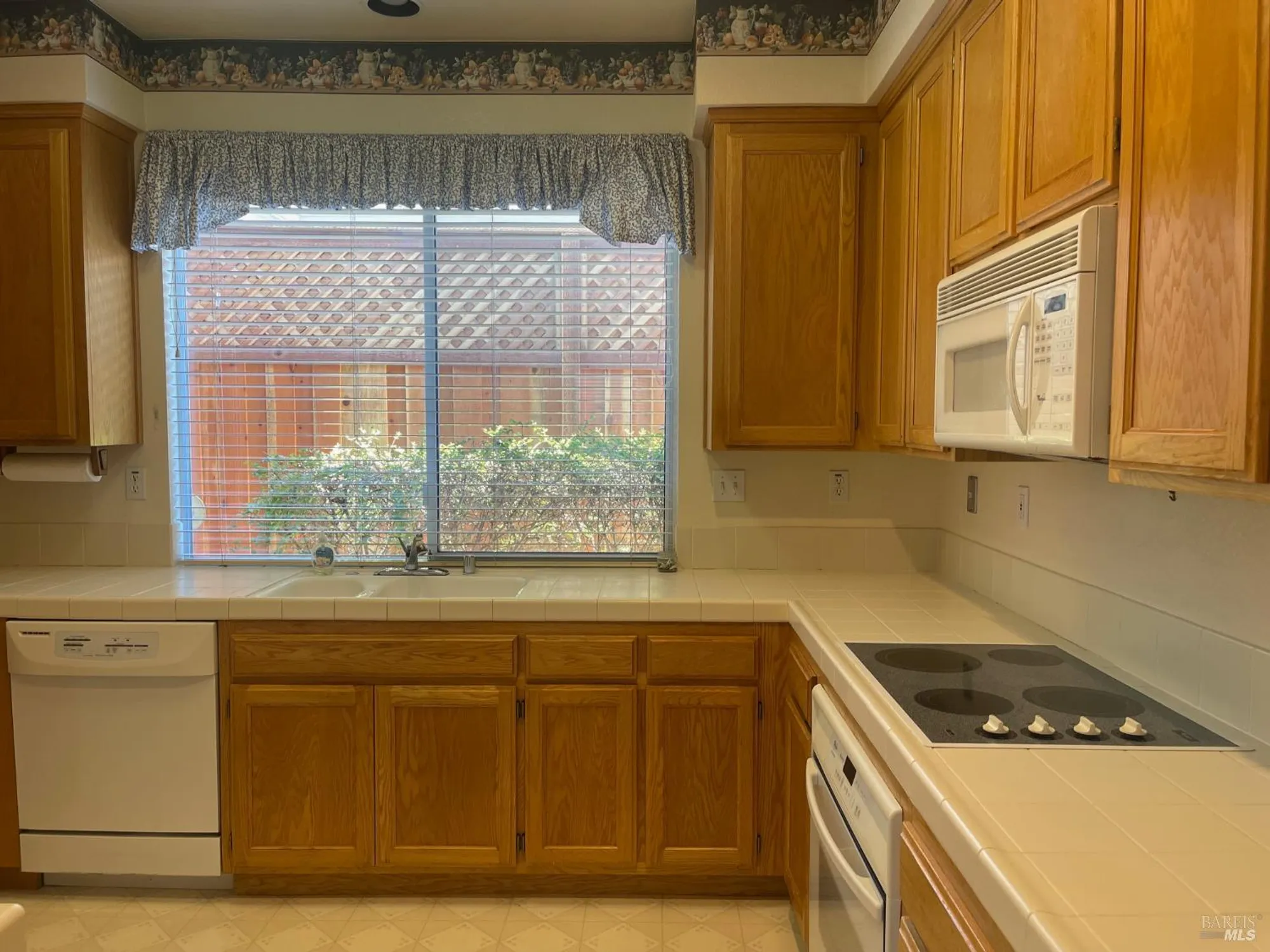 Property Slideshow image 4 of 10 | 849 patti page ct, Windsor, CA, 95492