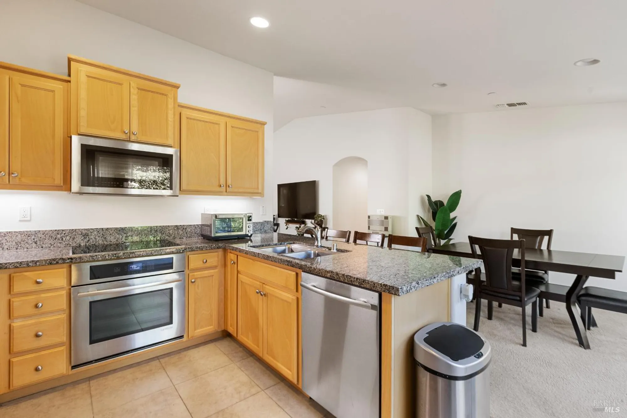 Property Slideshow image 11 of 27 | 319 birch ridge dr, Rio Vista, CA, 94571