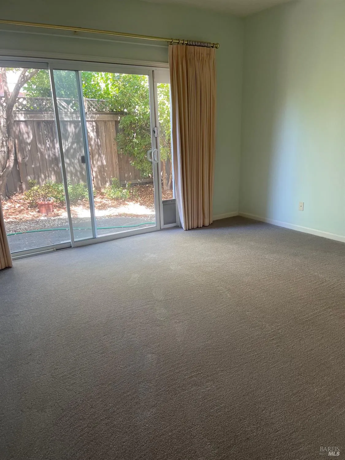 Property Slideshow image 6 of 10 | 849 patti page ct, Windsor, CA, 95492