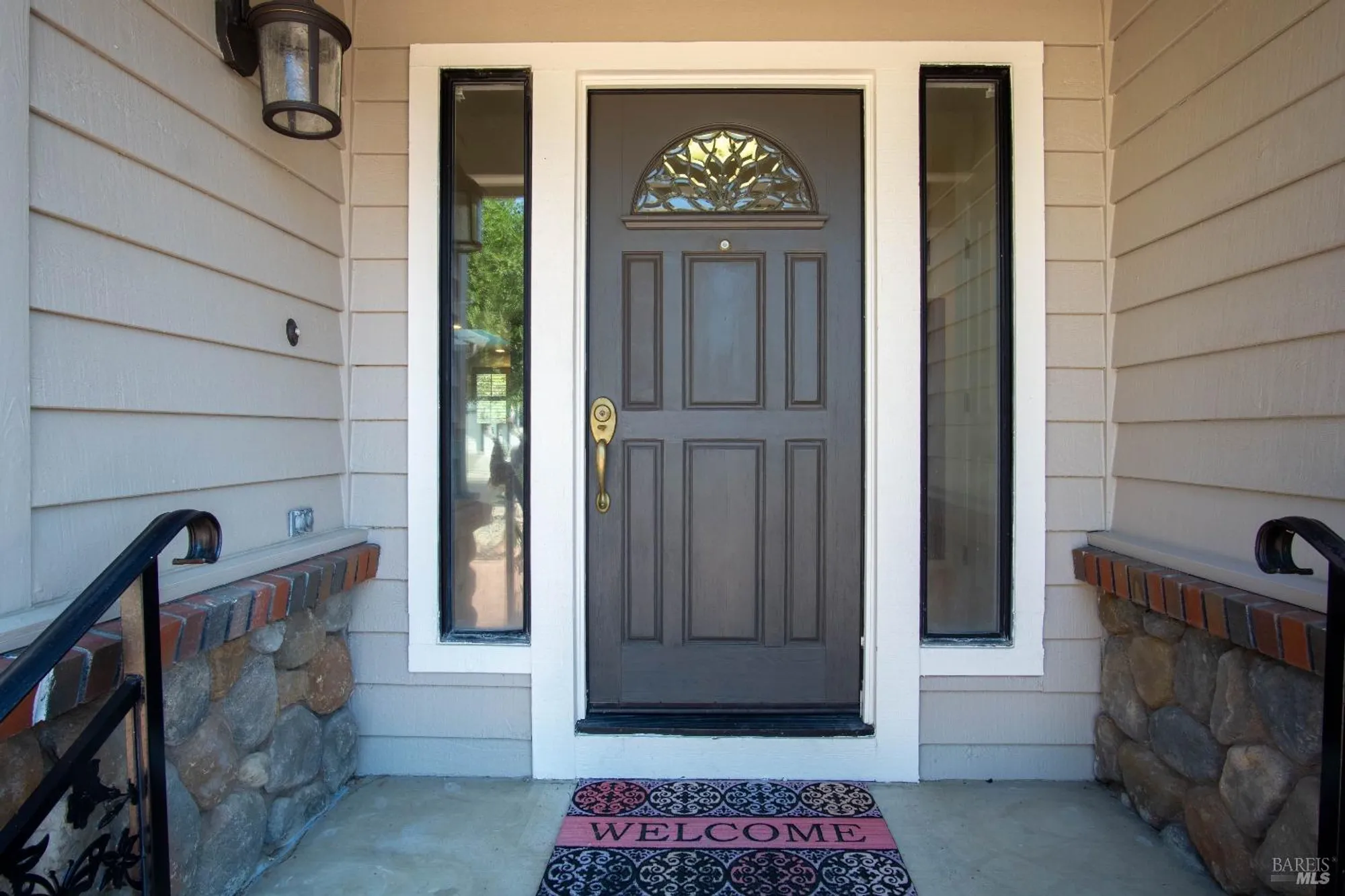 Property Slideshow image 3 of 27 | 649 whitney ct, Vacaville, CA, 95687