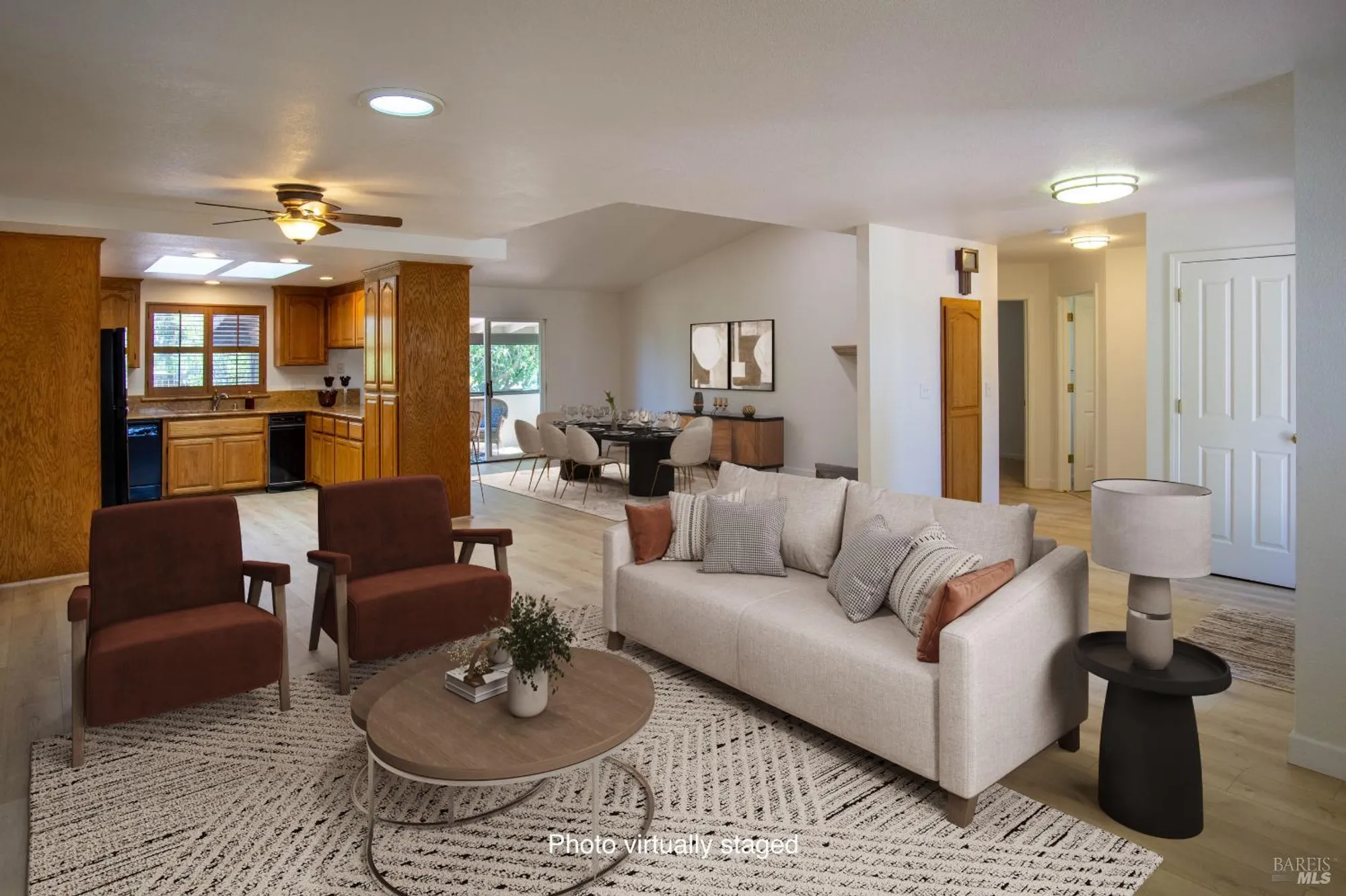 Property Slideshow image 5 of 27 | 649 whitney ct, Vacaville, CA, 95687