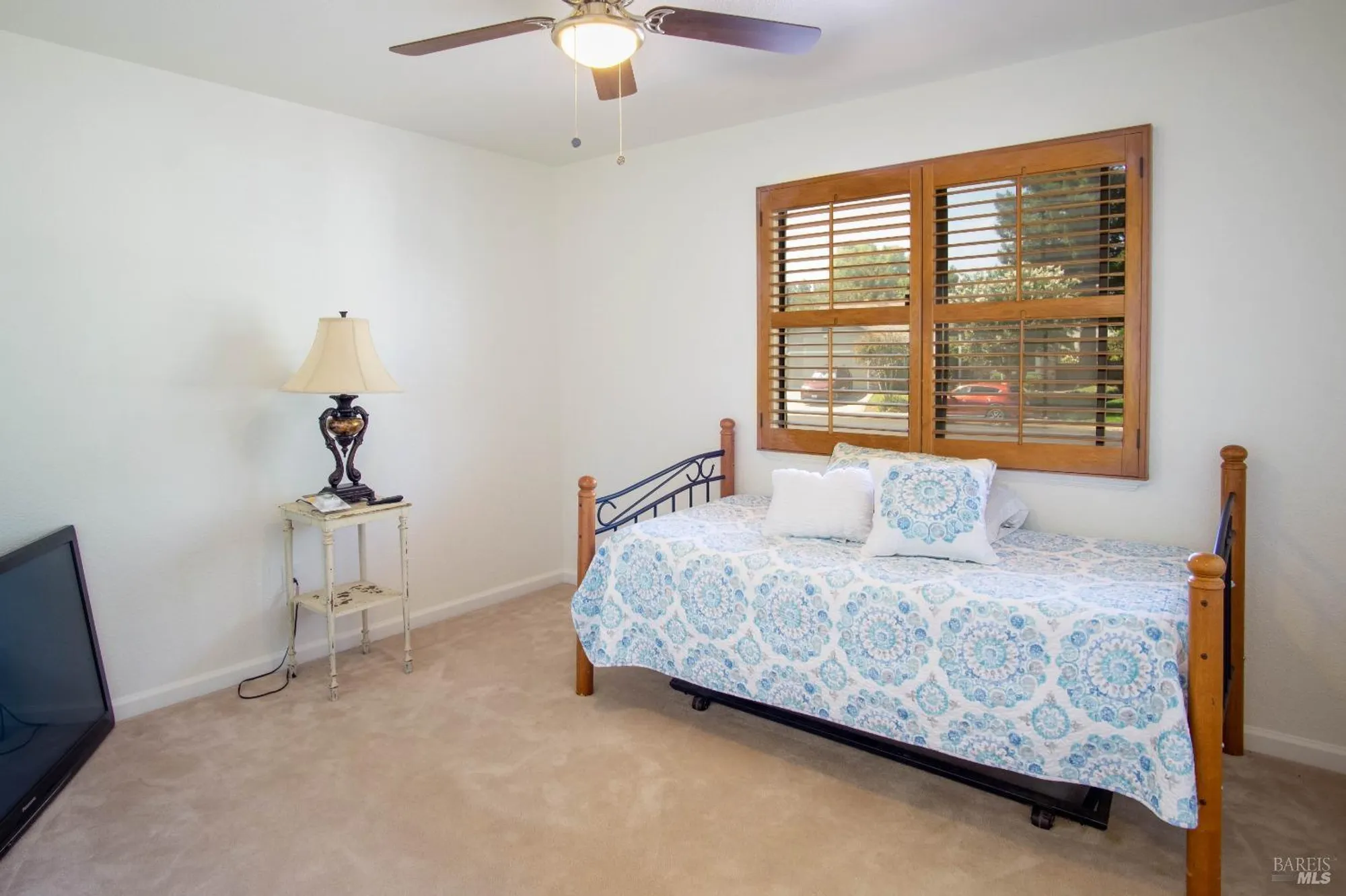 Property Slideshow image 15 of 27 | 649 whitney ct, Vacaville, CA, 95687