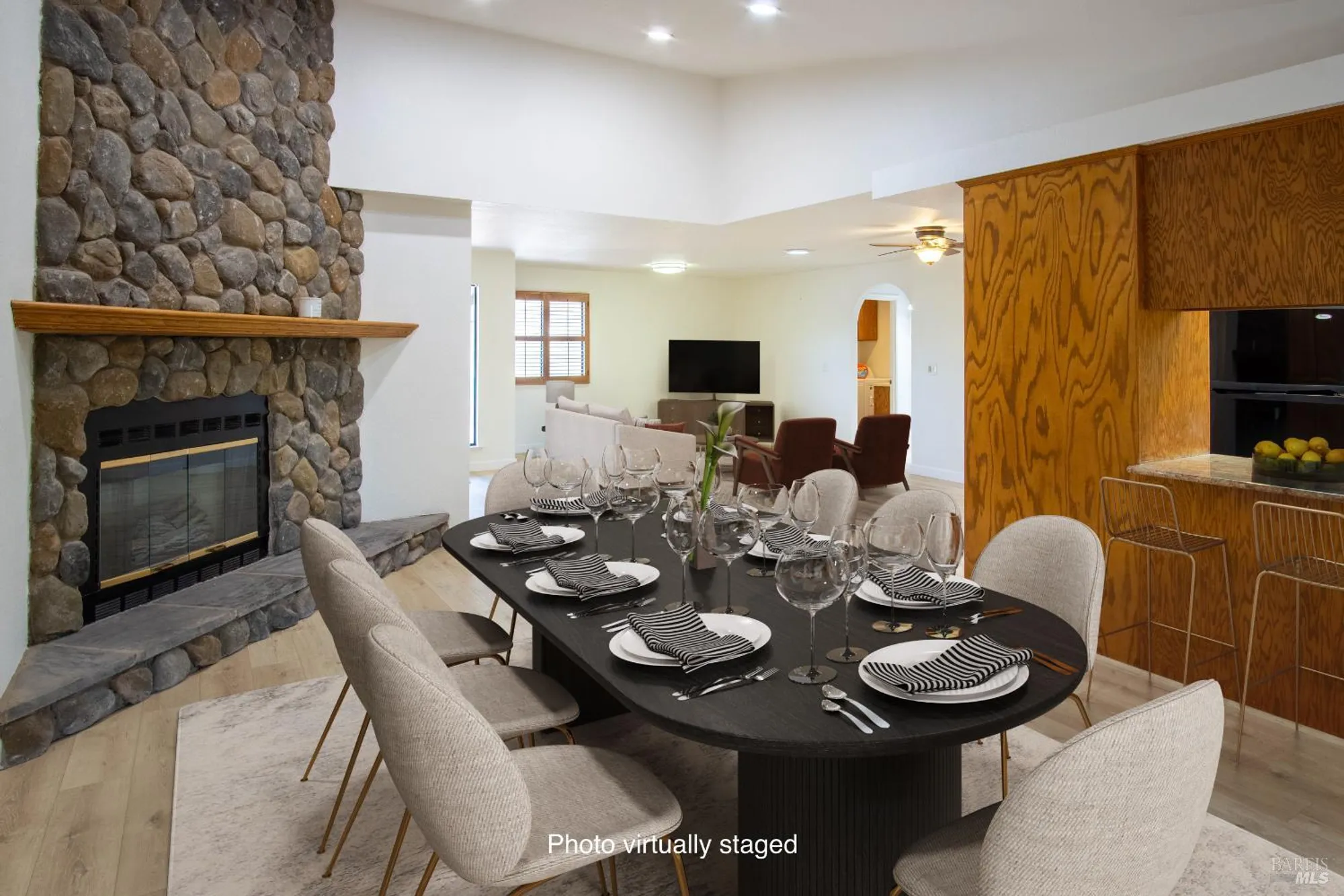 Property Slideshow image 8 of 27 | 649 whitney ct, Vacaville, CA, 95687