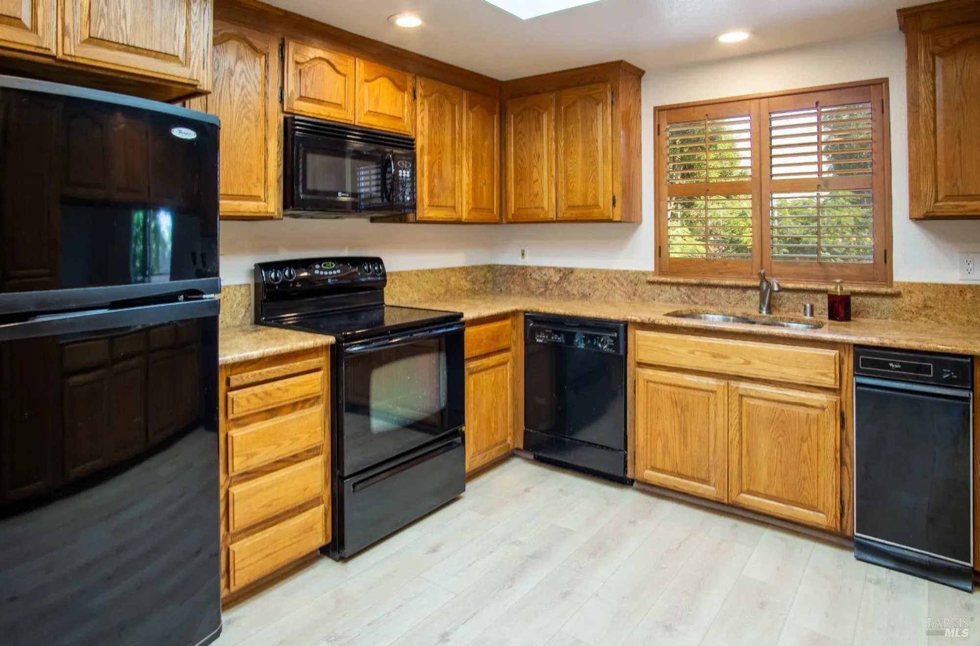 Property Slideshow image 10 of 27 | 649 whitney ct, Vacaville, CA, 95687
