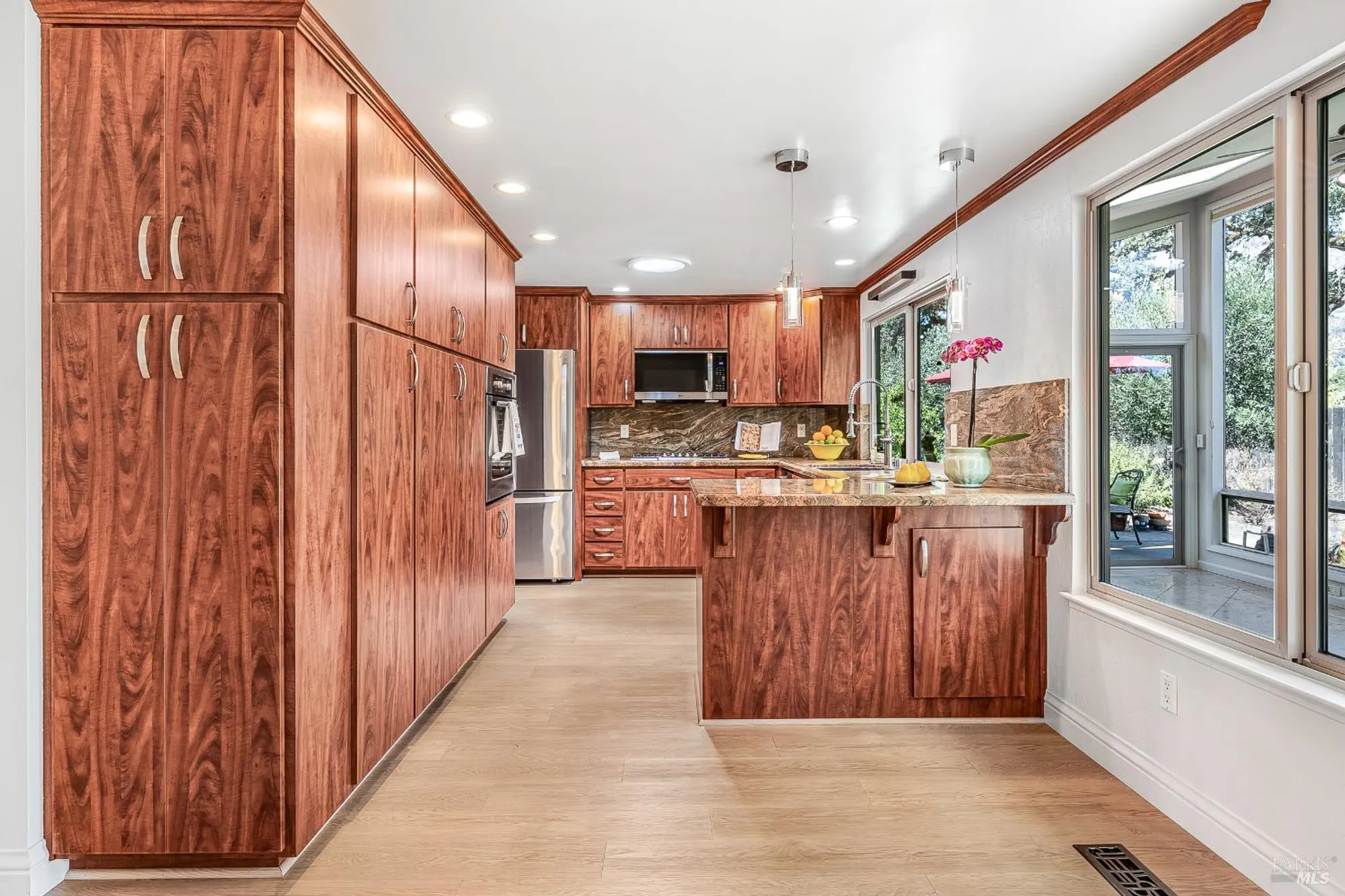 Property Slideshow image 14 of 63 | 8862 oak trail pl, Santa Rosa, CA, 95409