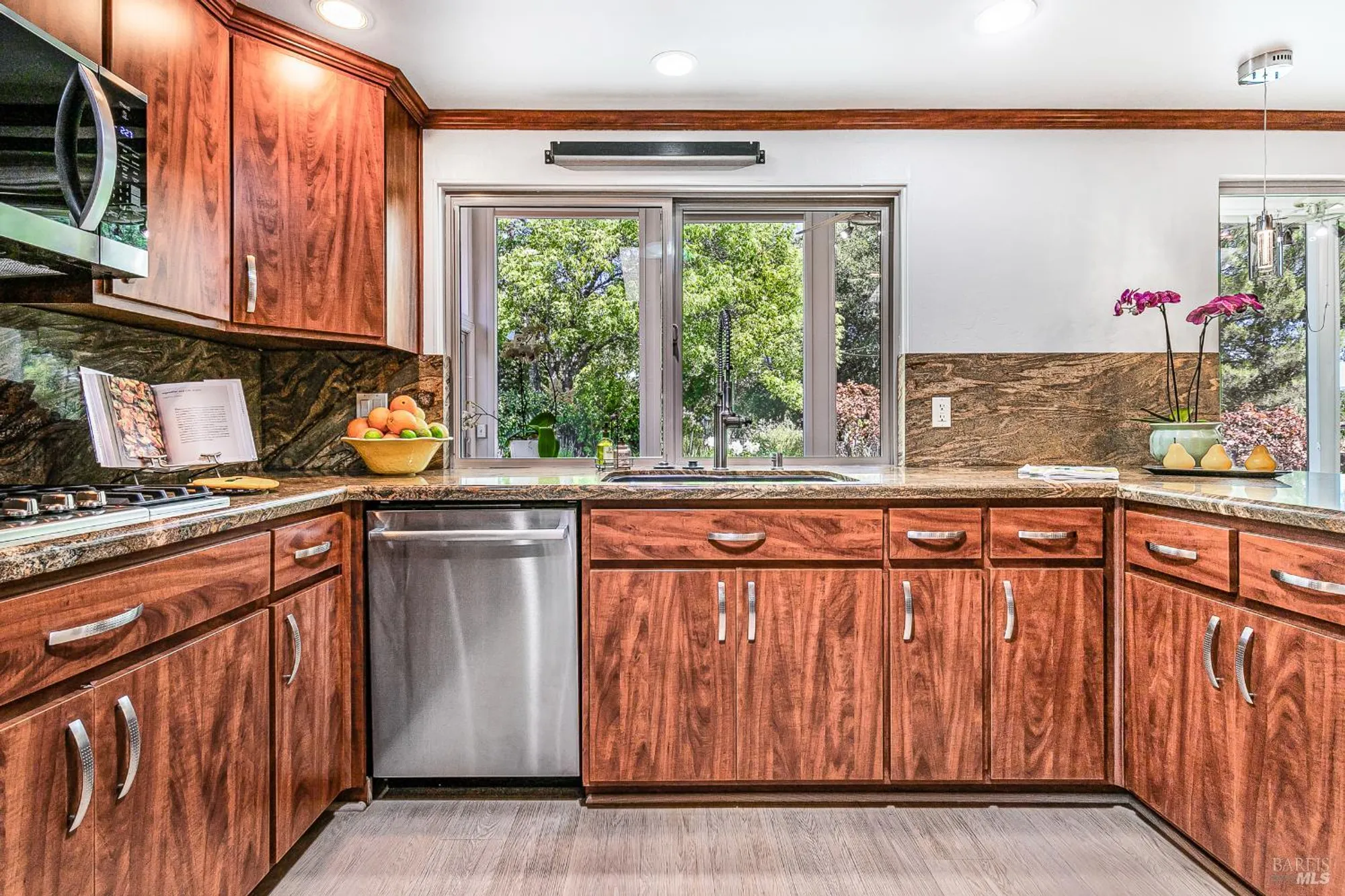 Property Slideshow image 17 of 63 | 8862 oak trail pl, Santa Rosa, CA, 95409