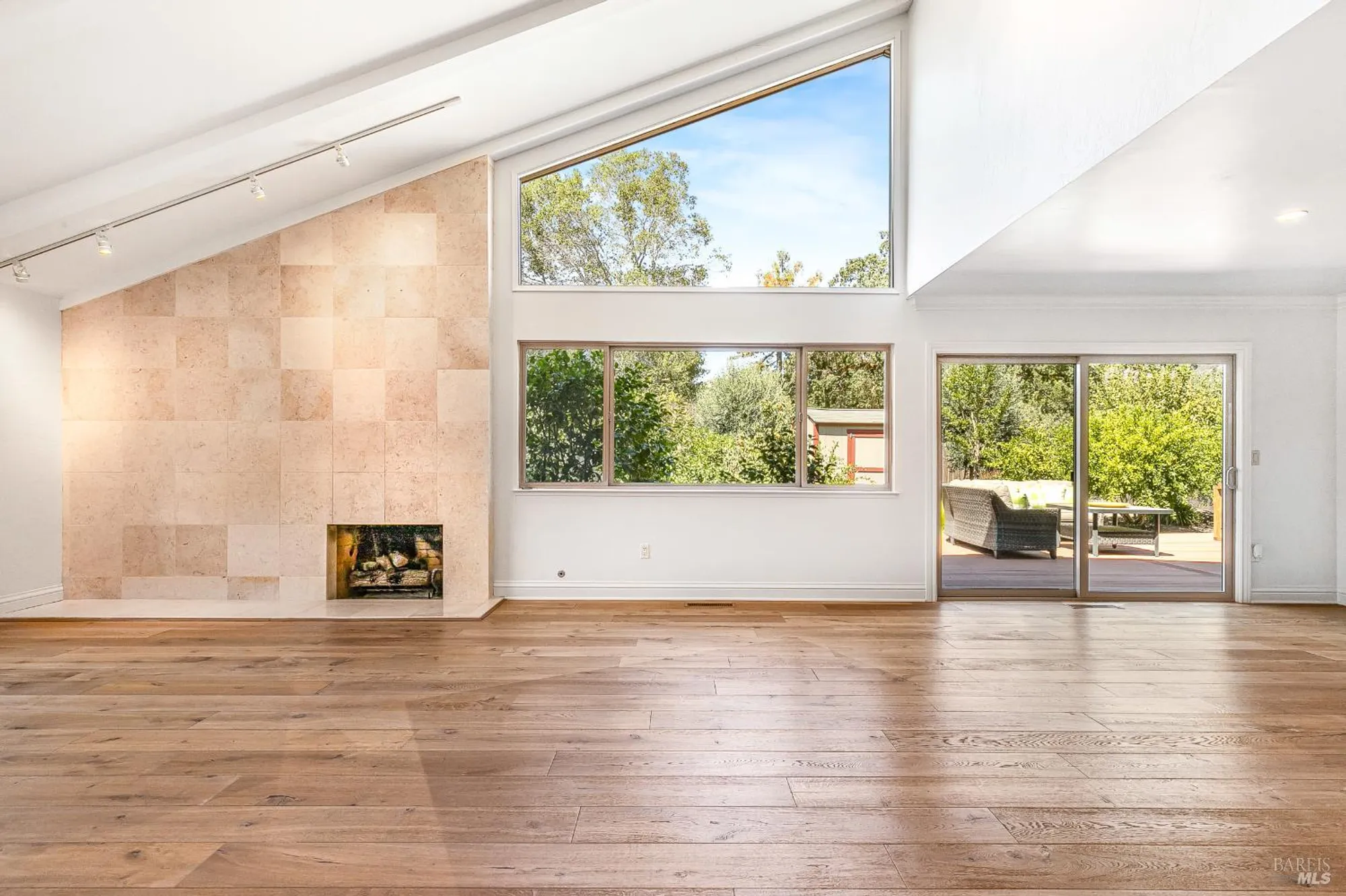 Property Slideshow image 5 of 63 | 8862 oak trail pl, Santa Rosa, CA, 95409