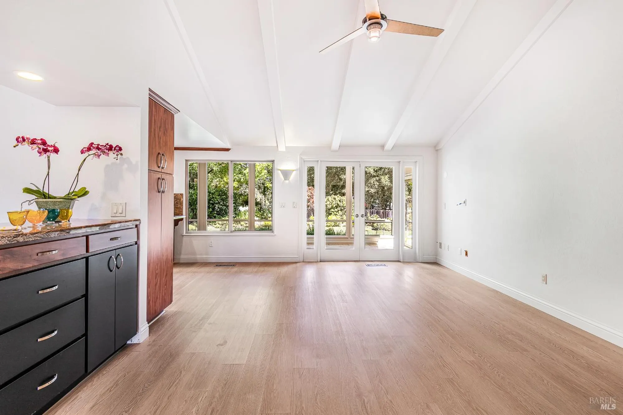 Property Slideshow image 10 of 63 | 8862 oak trail pl, Santa Rosa, CA, 95409