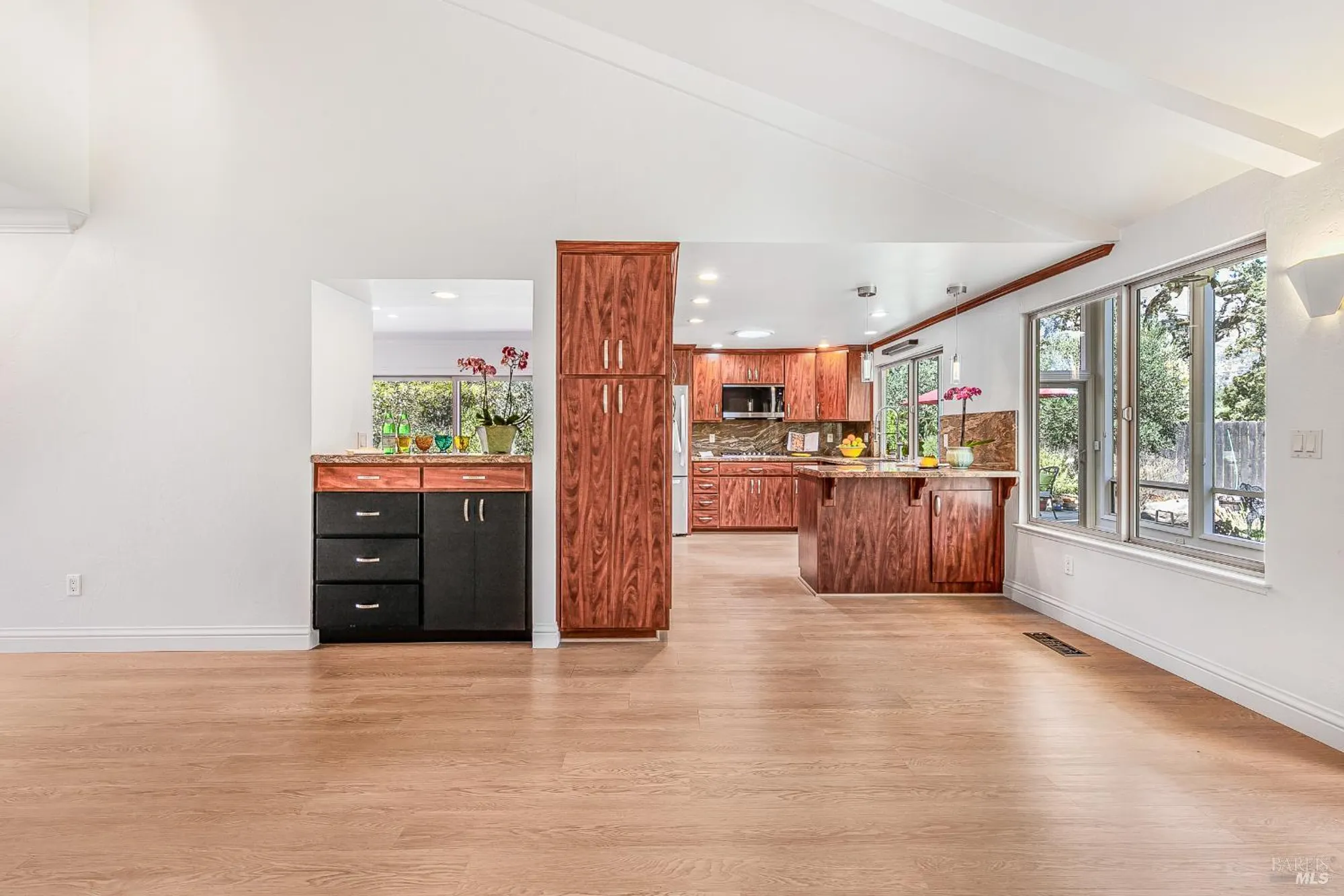 Property Slideshow image 11 of 63 | 8862 oak trail pl, Santa Rosa, CA, 95409