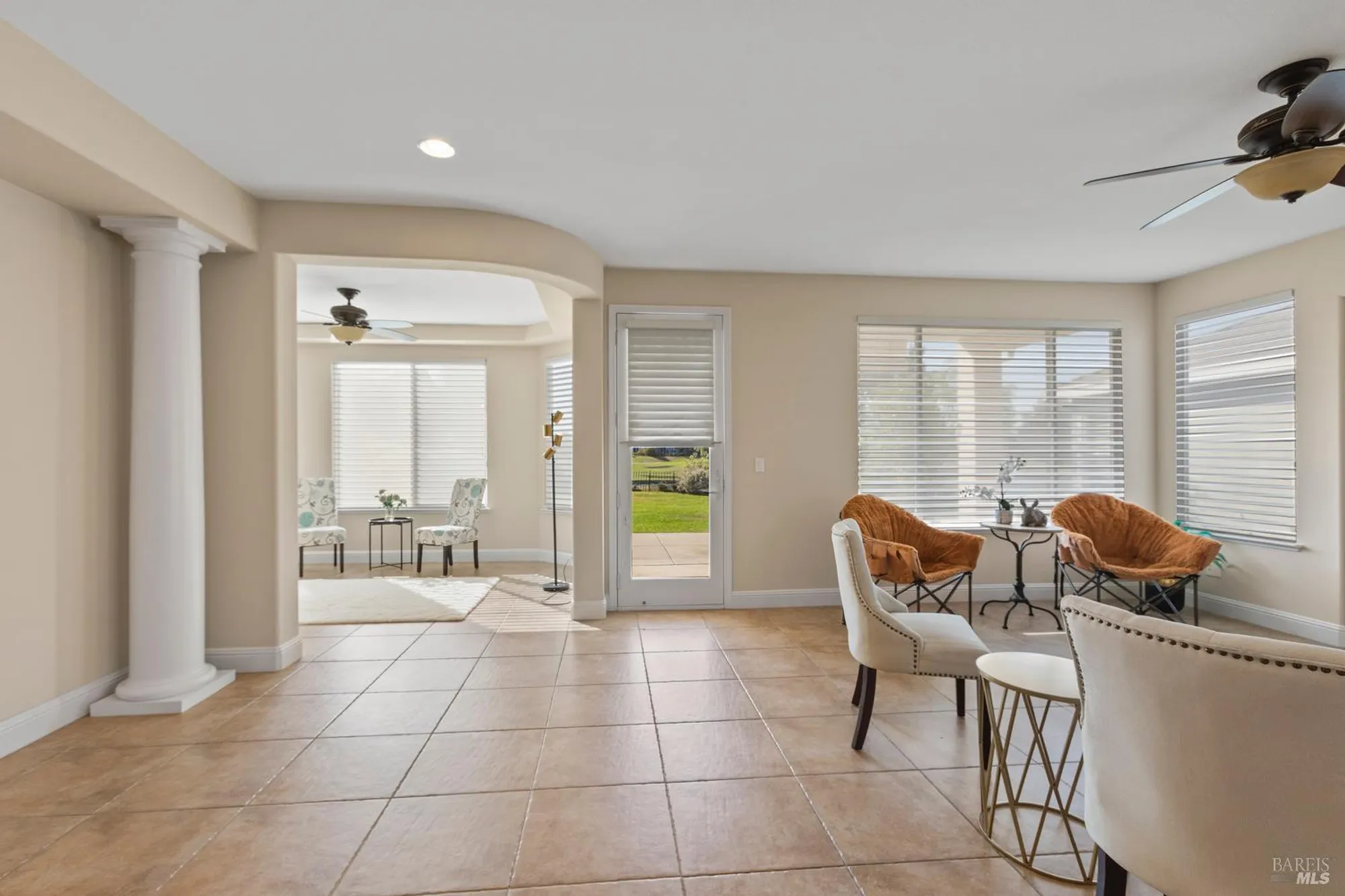 Property Slideshow image 12 of 40 | 301 fairbanks dr, Rio Vista, CA, 94571