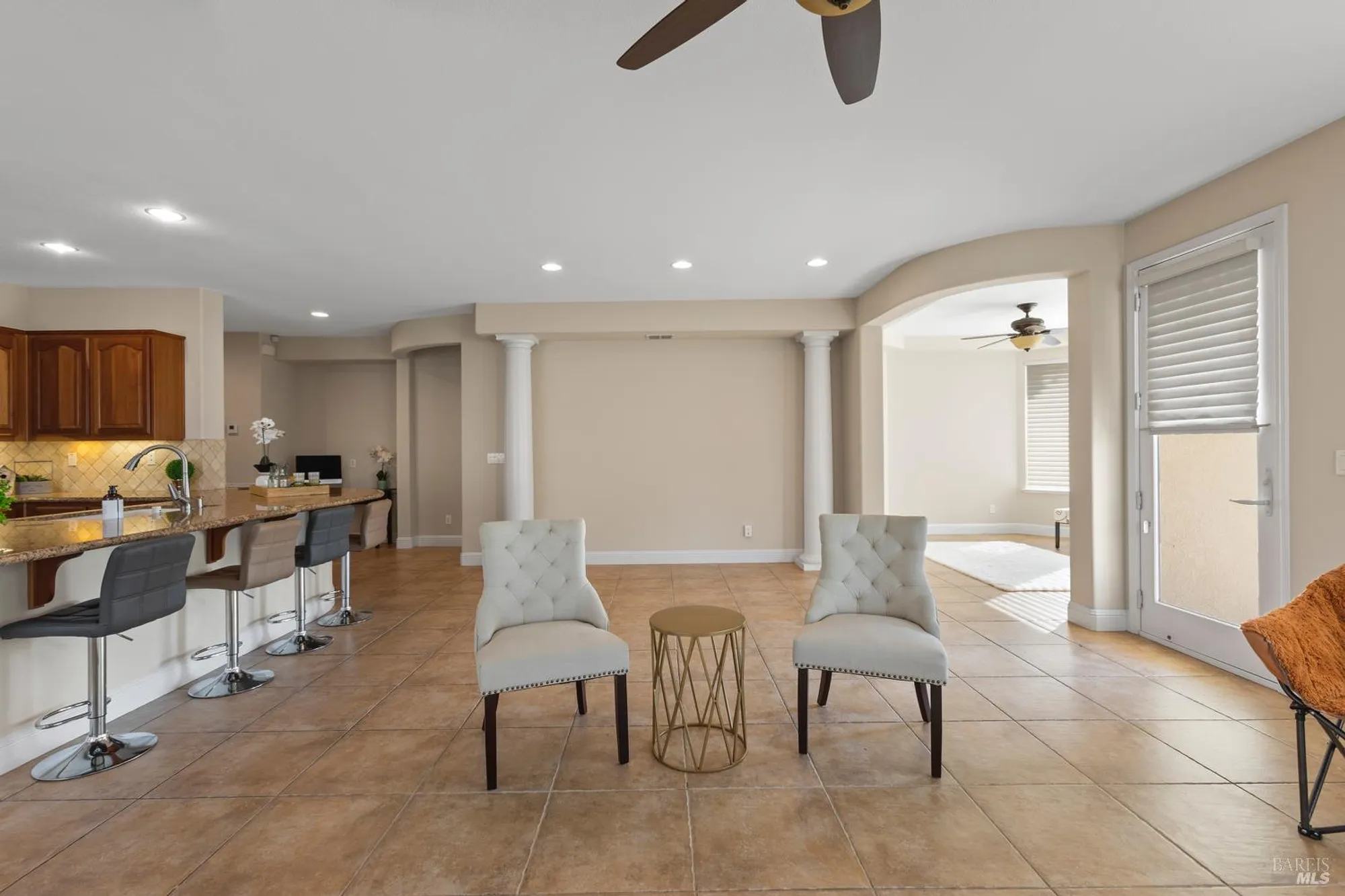 Property Slideshow image 11 of 40 | 301 fairbanks dr, Rio Vista, CA, 94571