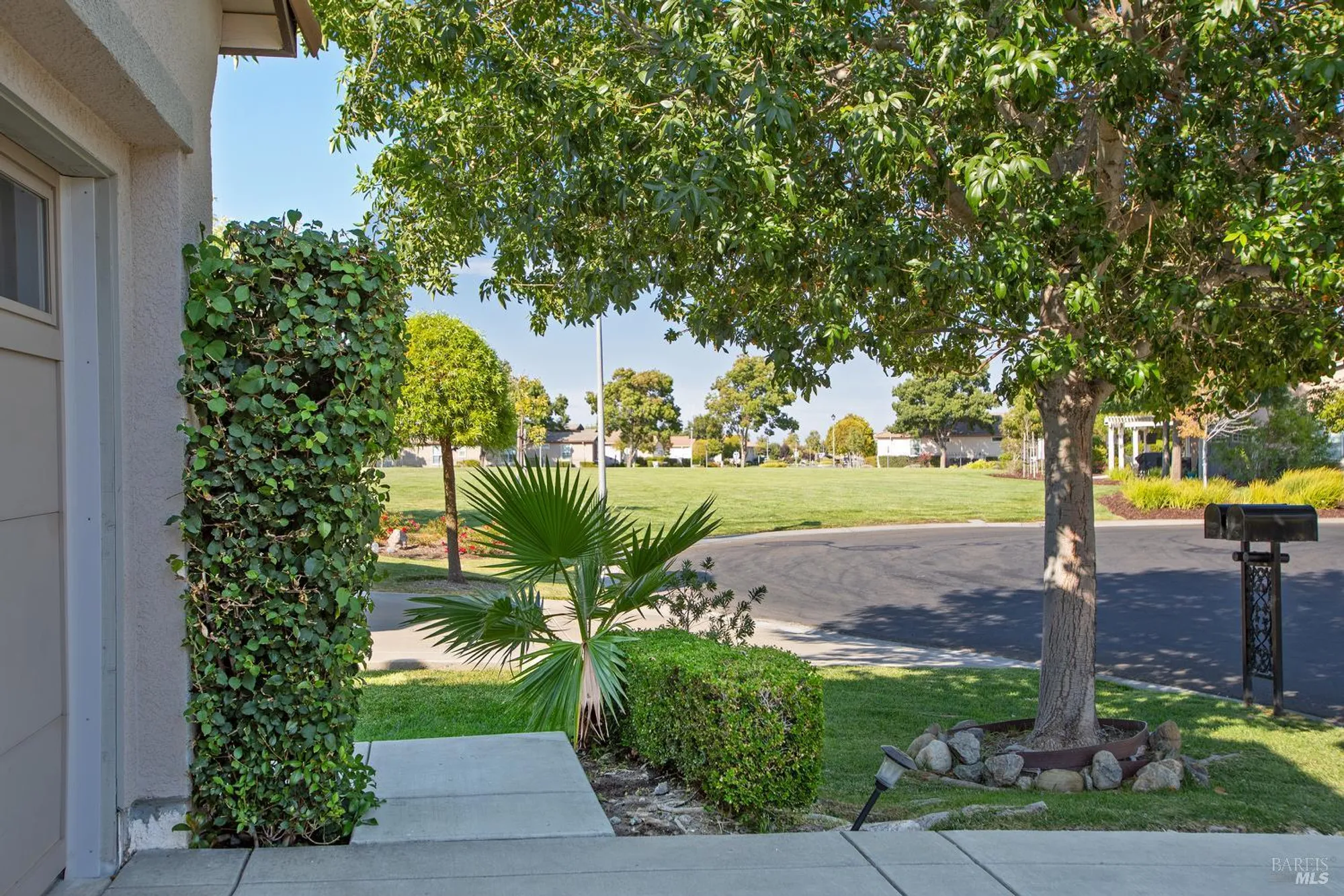 Property Slideshow image 32 of 40 | 301 fairbanks dr, Rio Vista, CA, 94571