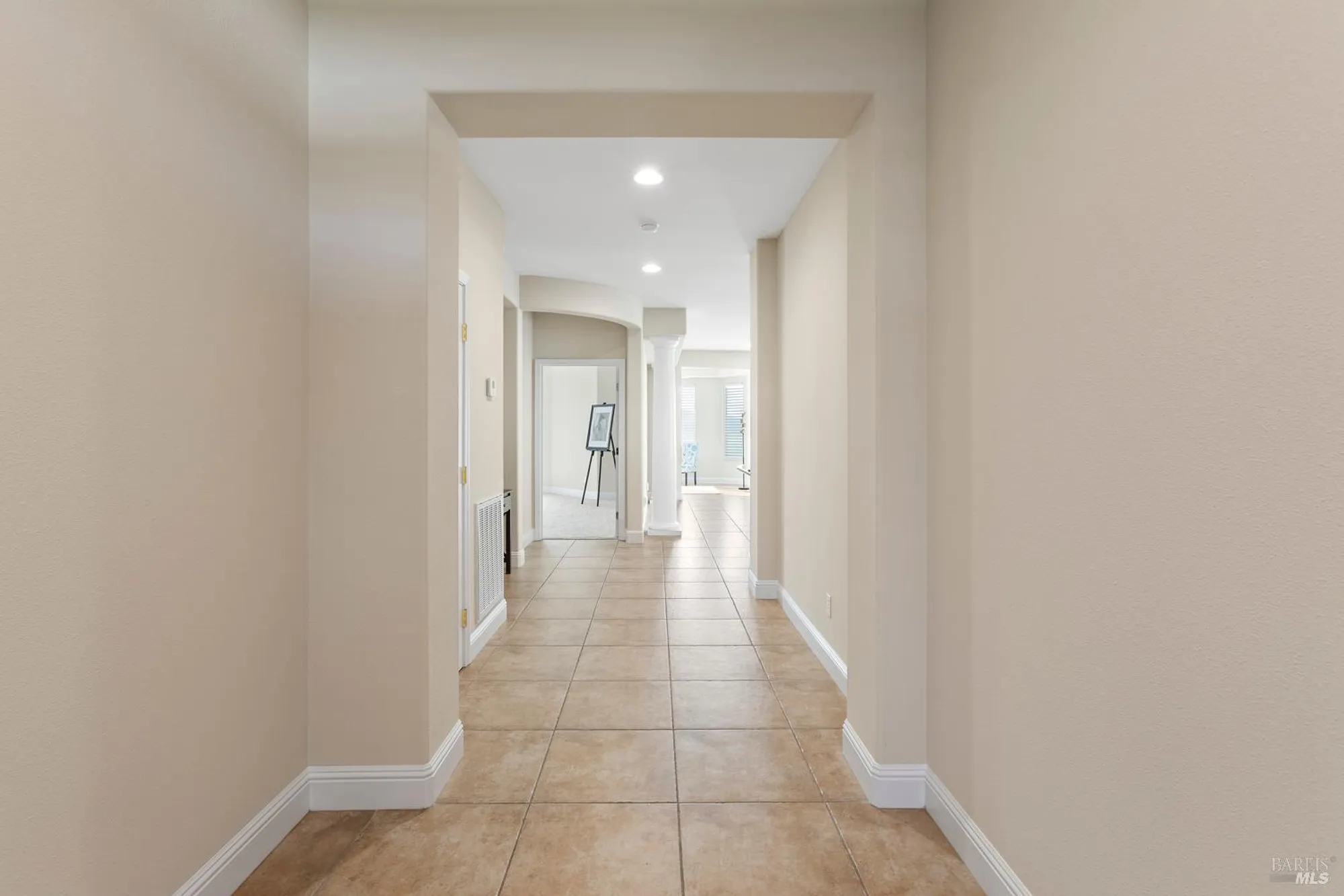 Property Slideshow image 7 of 40 | 301 fairbanks dr, Rio Vista, CA, 94571