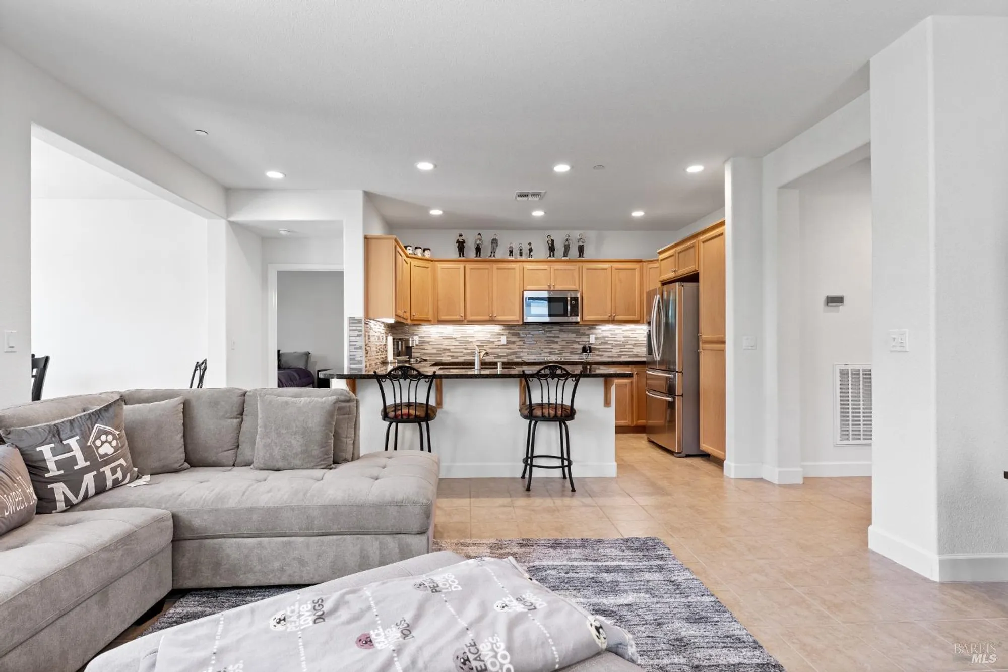 Property Slideshow image 9 of 45 | 525 eagle dr, Rio Vista, CA, 94571