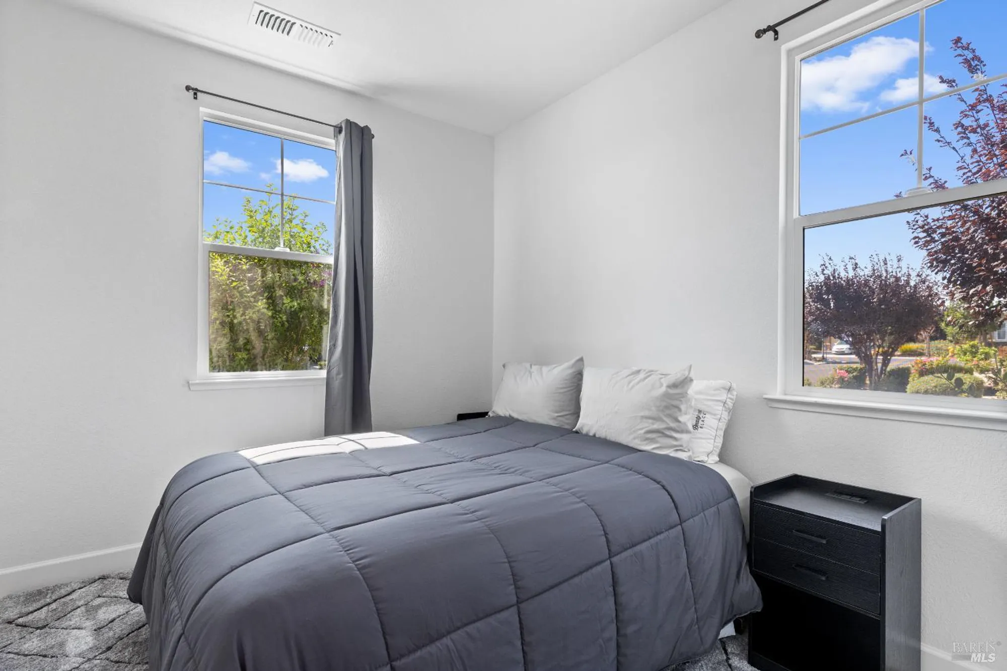 Property Slideshow image 16 of 45 | 525 eagle dr, Rio Vista, CA, 94571