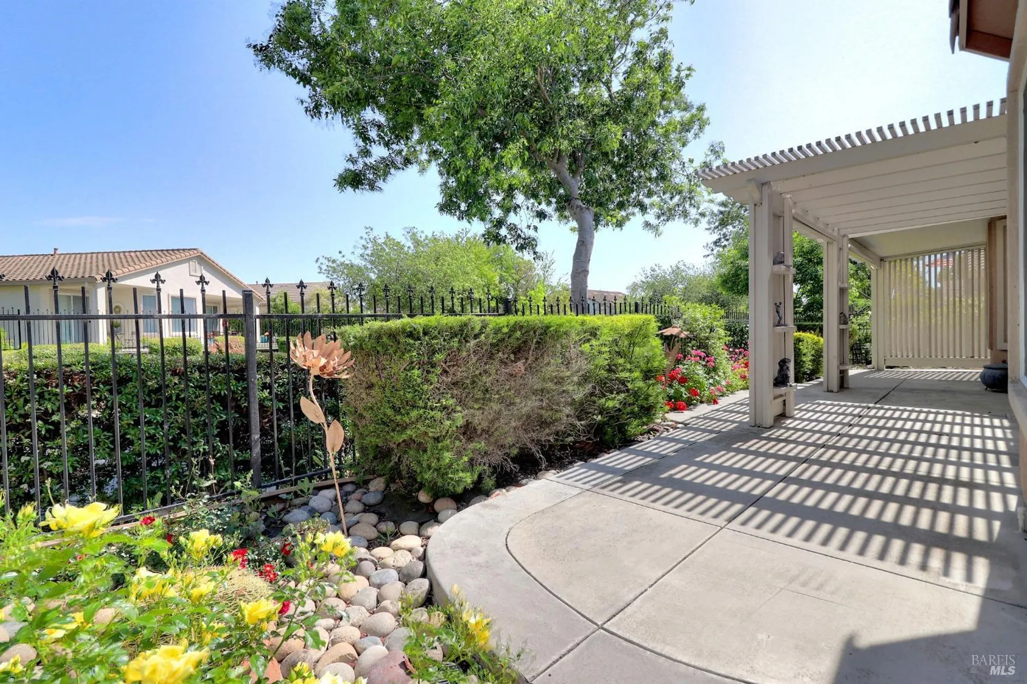 Property Slideshow image 37 of 79 | 110 foxwood ln, Rio Vista, CA, 94571