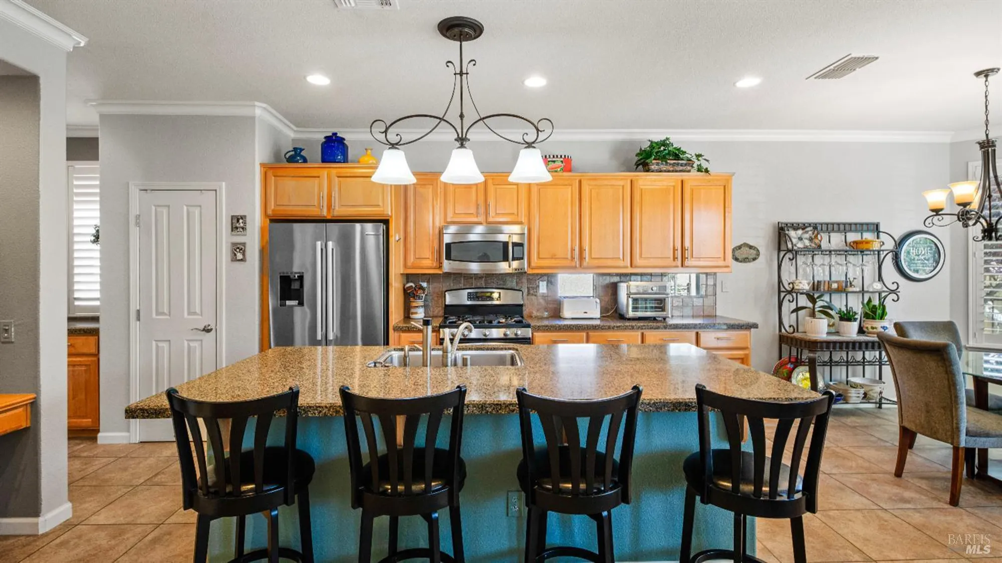 Property Slideshow image 17 of 46 | 1000 michelbook ln, Rio Vista, CA, 94571