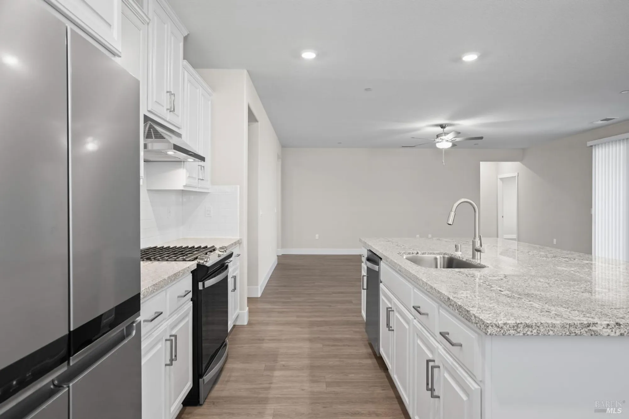 Property Slideshow image 11 of 28 | 2240 rustic oak ln, Rio Vista, CA, 94571