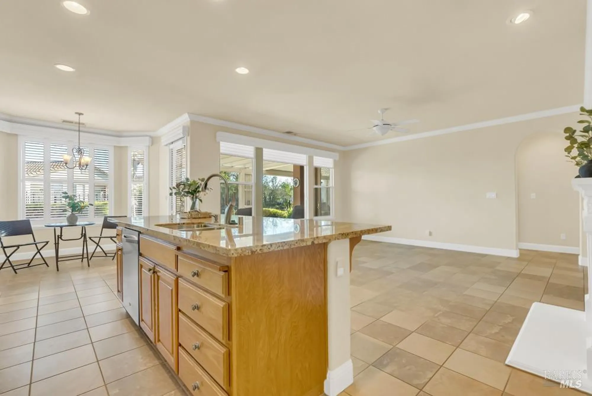 Property Slideshow image 17 of 79 | 110 foxwood ln, Rio Vista, CA, 94571