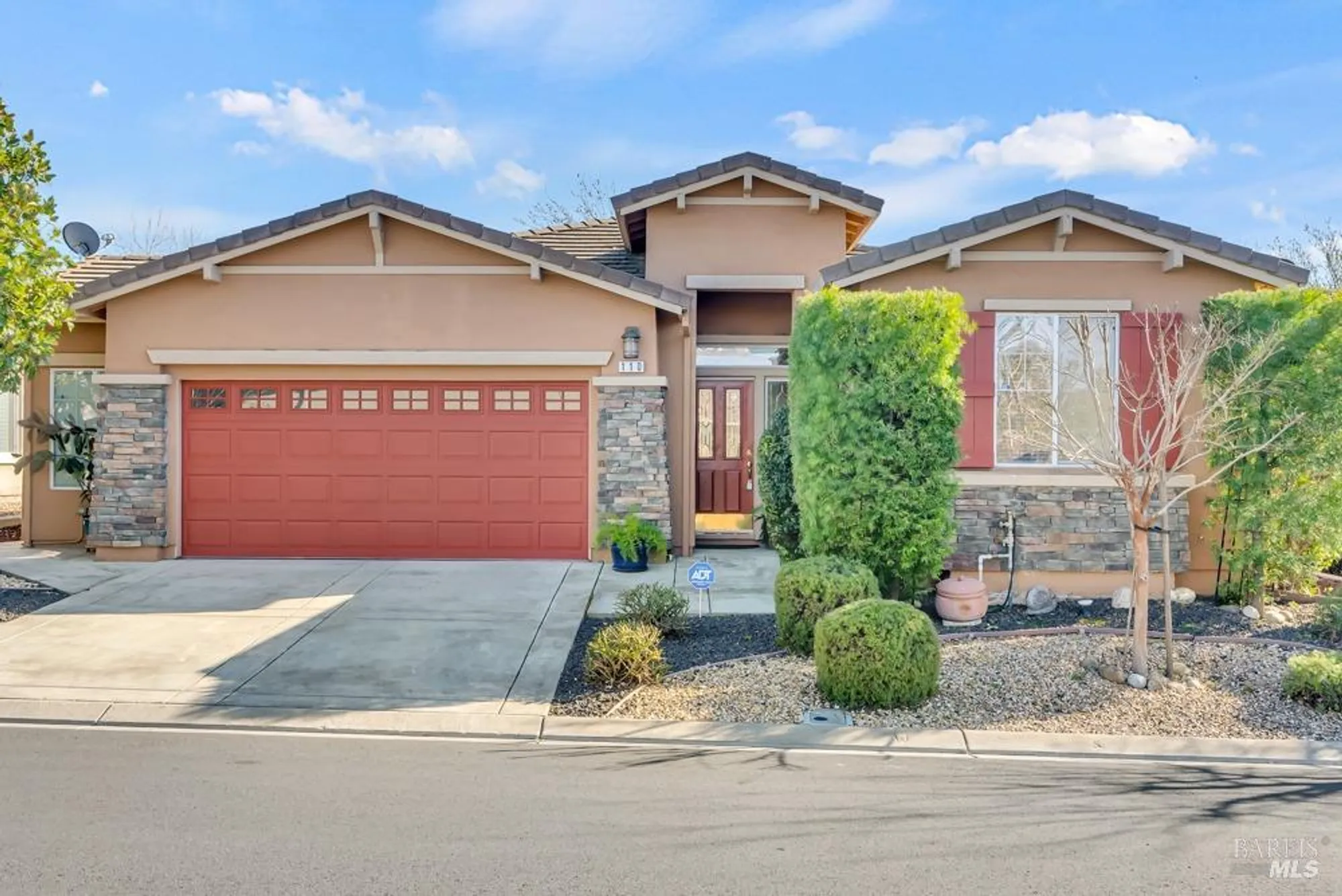 Property Slideshow image 2 of 79 | 110 foxwood ln, Rio Vista, CA, 94571