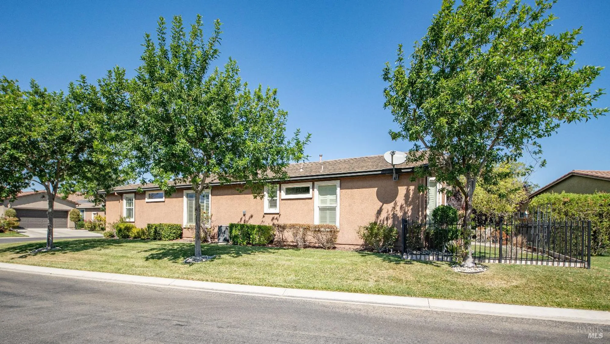 Property Slideshow image 5 of 46 | 1000 michelbook ln, Rio Vista, CA, 94571