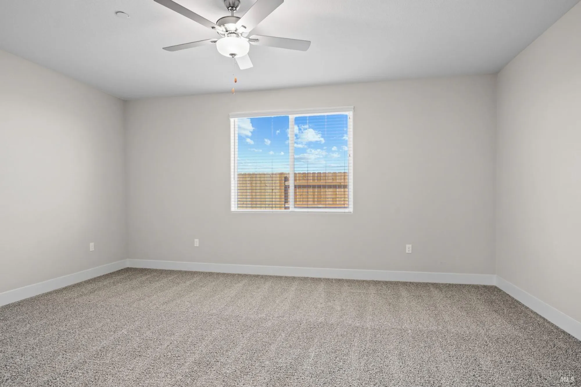 Property Slideshow image 17 of 28 | 2260 rustic oak ln, Rio Vista, CA, 94571