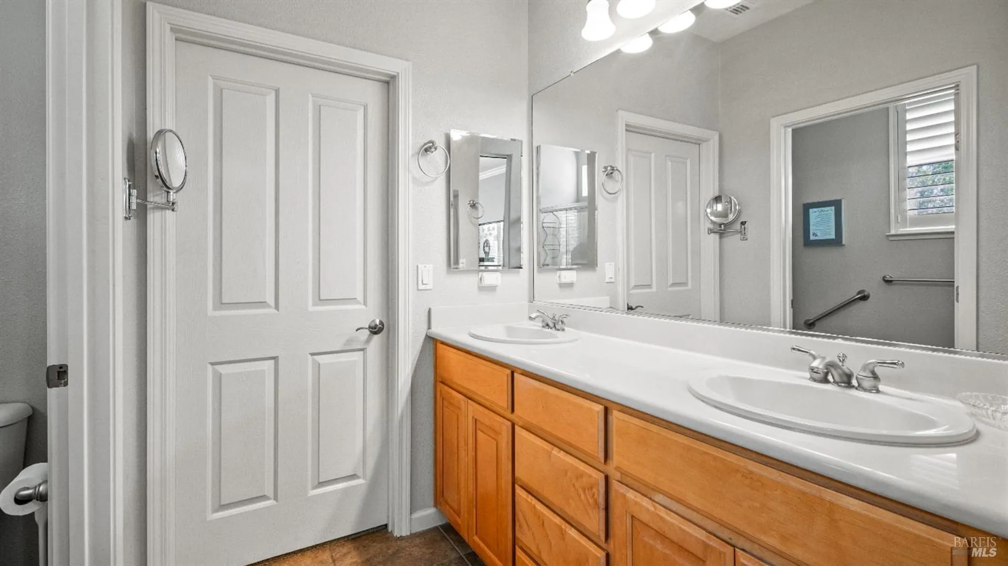 Property Slideshow image 30 of 46 | 1000 michelbook ln, Rio Vista, CA, 94571