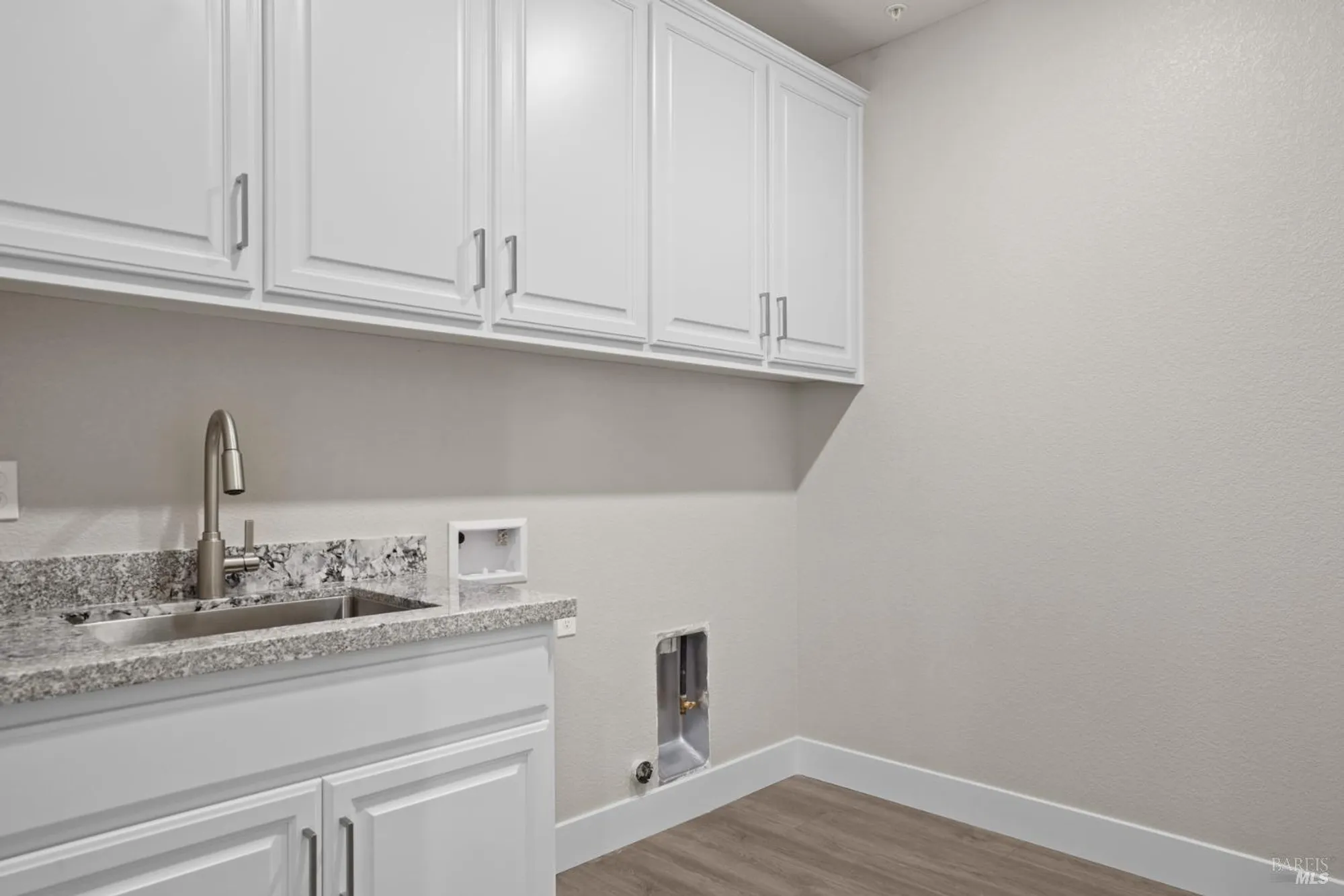 Property Slideshow image 15 of 28 | 2240 rustic oak ln, Rio Vista, CA, 94571