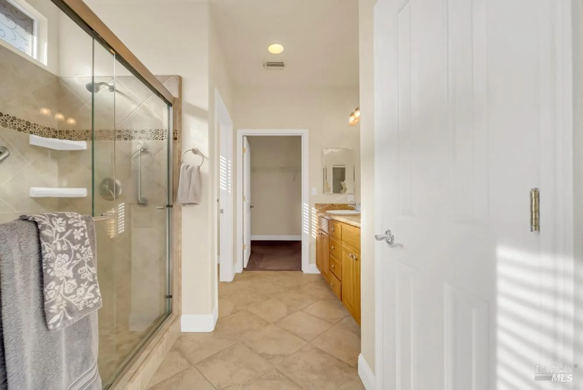 Property Slideshow image 23 of 79 | 110 foxwood ln, Rio Vista, CA, 94571