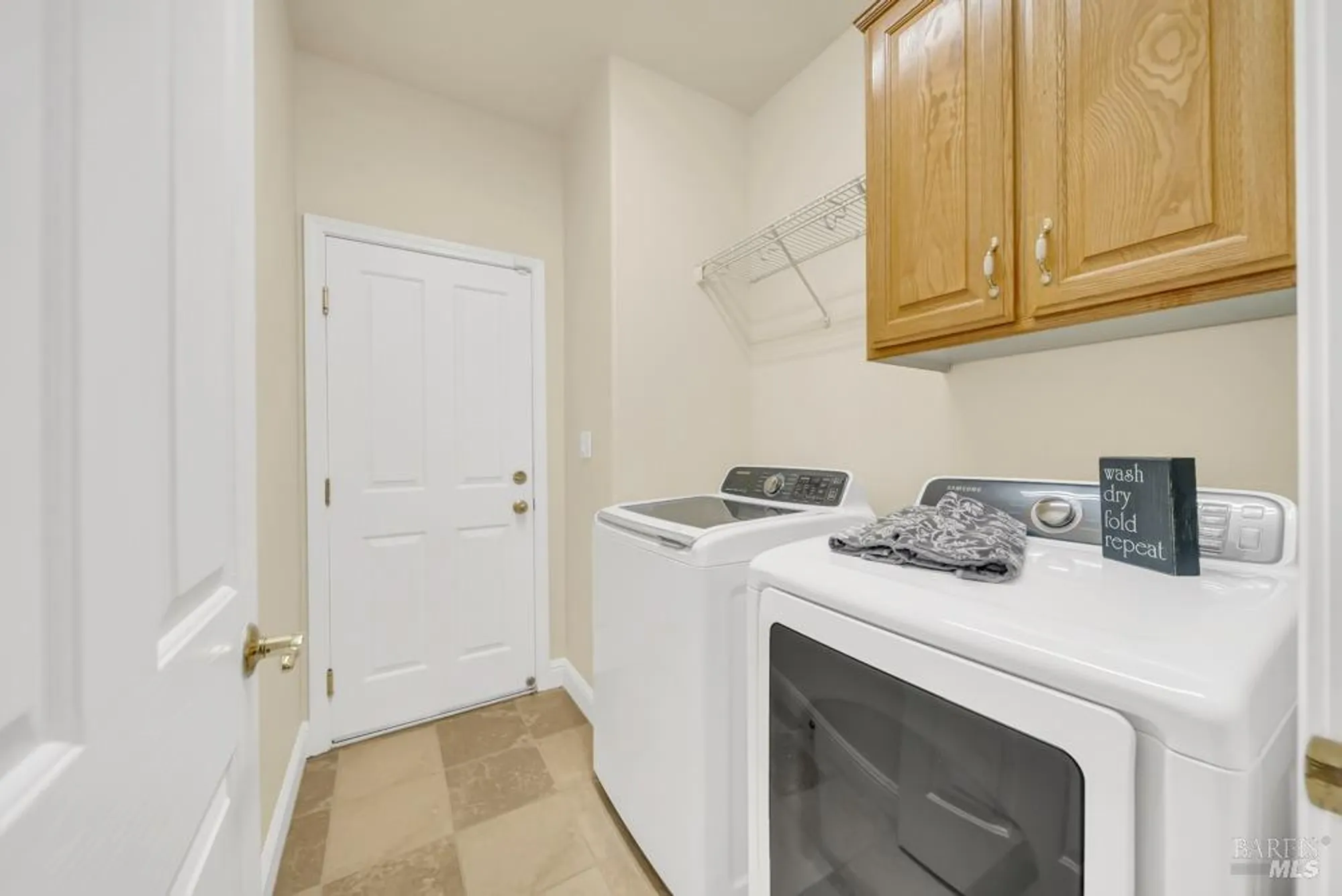 Property Slideshow image 19 of 79 | 110 foxwood ln, Rio Vista, CA, 94571