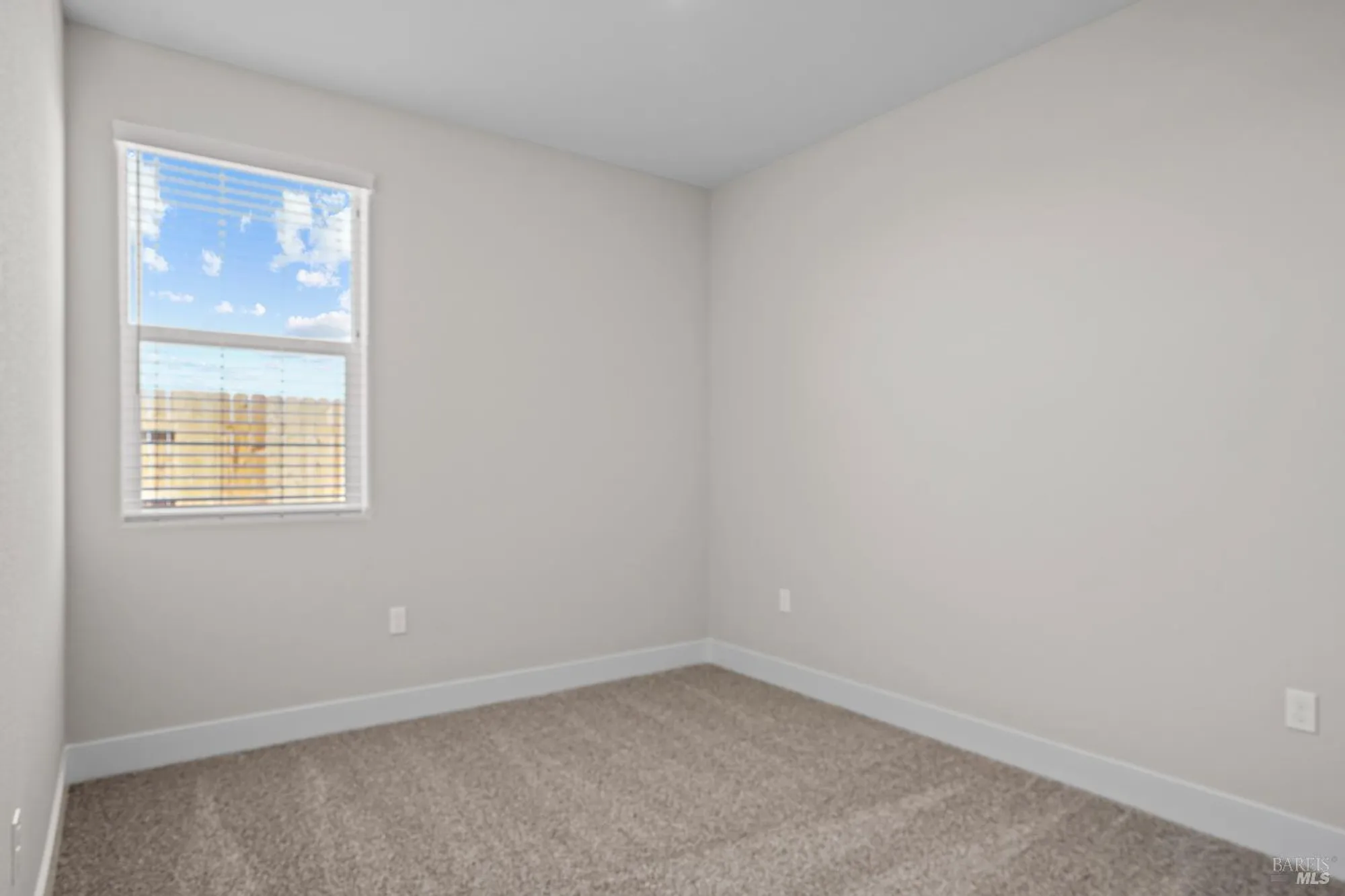 Property Slideshow image 24 of 28 | 2240 rustic oak ln, Rio Vista, CA, 94571