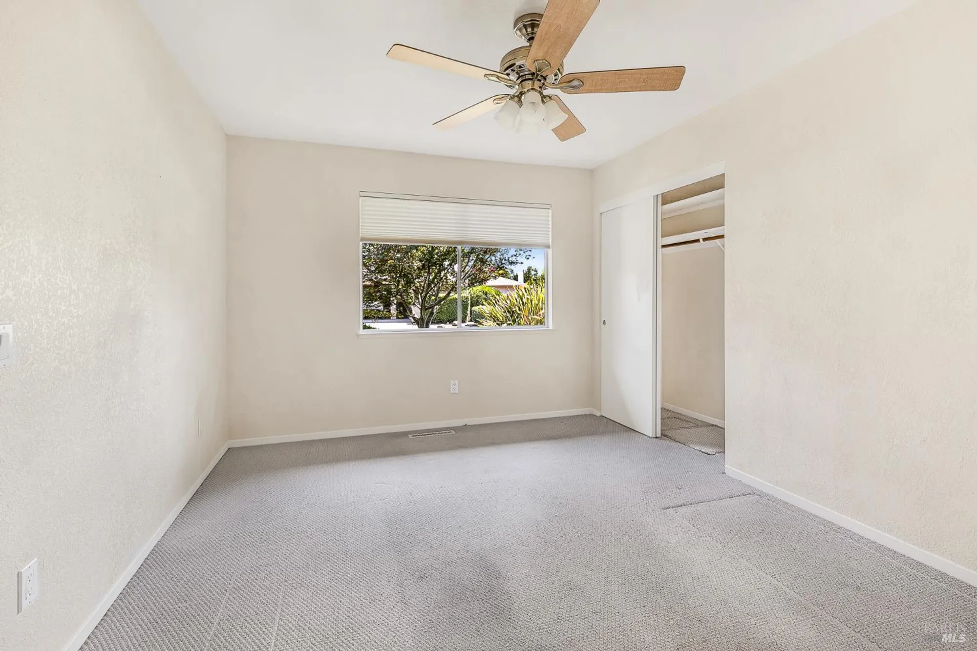 Property Slideshow image 20 of 44 | 447 meadowgreen dr, Santa Rosa, CA, 95409