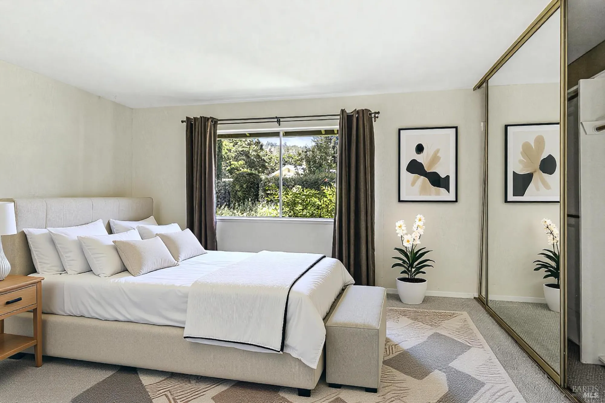 Property Slideshow image 25 of 44 | 447 meadowgreen dr, Santa Rosa, CA, 95409