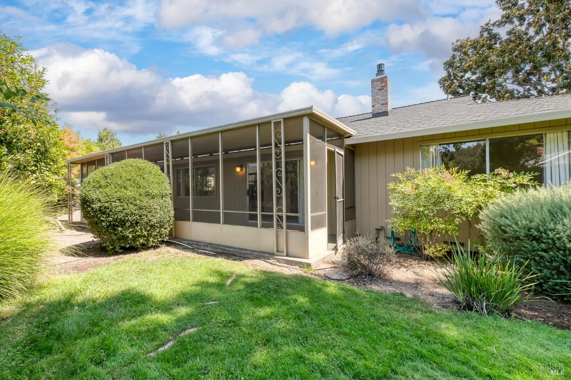 Property Slideshow image 38 of 44 | 447 meadowgreen dr, Santa Rosa, CA, 95409