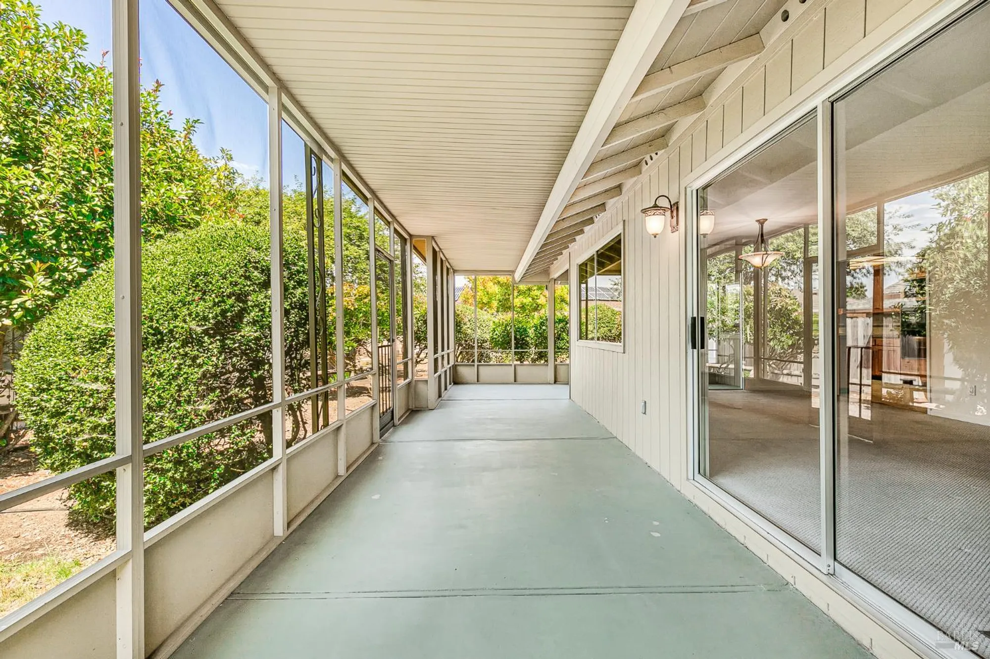 Property Slideshow image 36 of 44 | 447 meadowgreen dr, Santa Rosa, CA, 95409